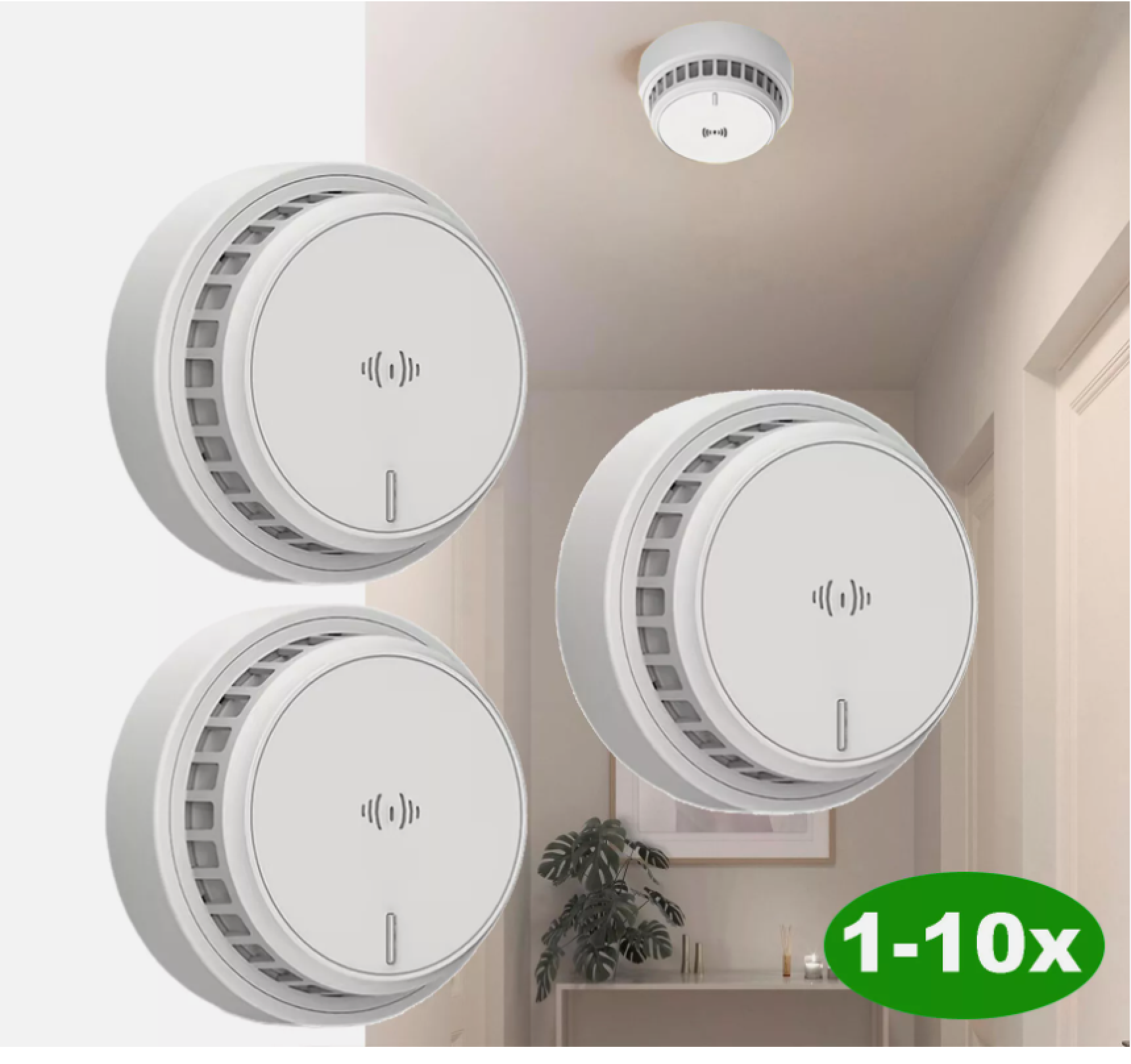 Drei weiße Rauchmelder im Flur, einer an der Decke.
