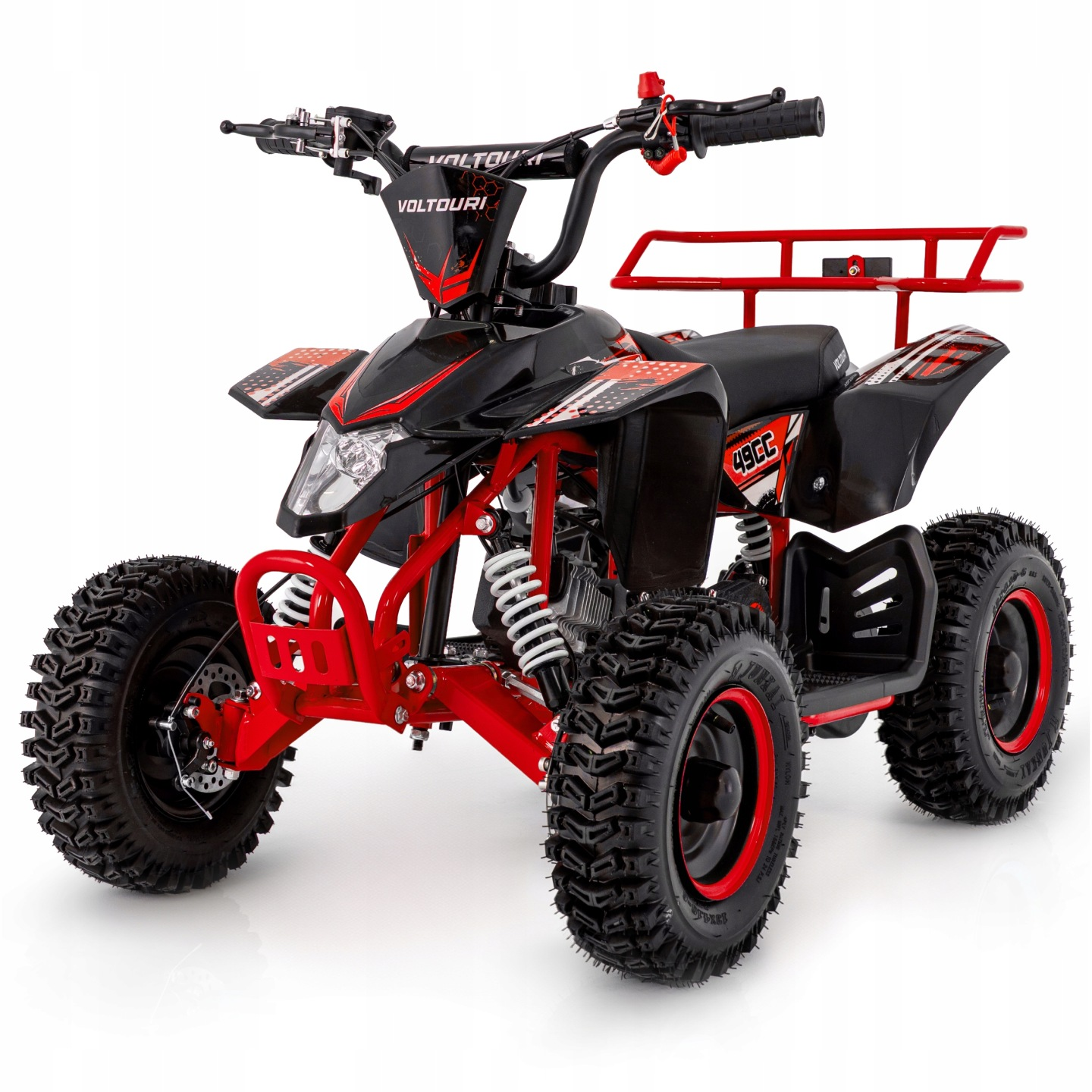 Czarny i czerwony quad z dużymi oponami na białym tle.