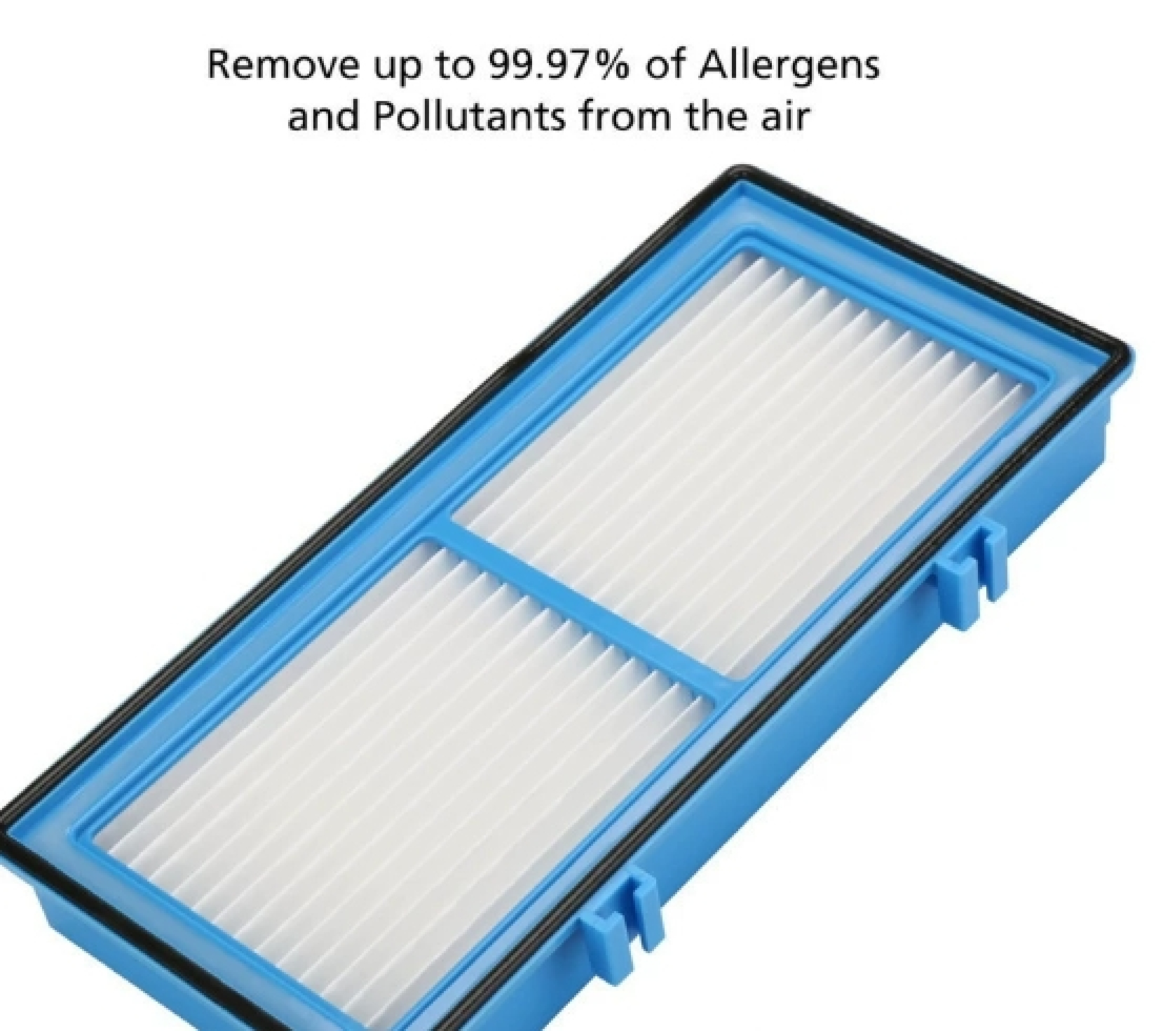 Ein blauer Luftfilter mit weißen Falten auf weißem Hintergrund.