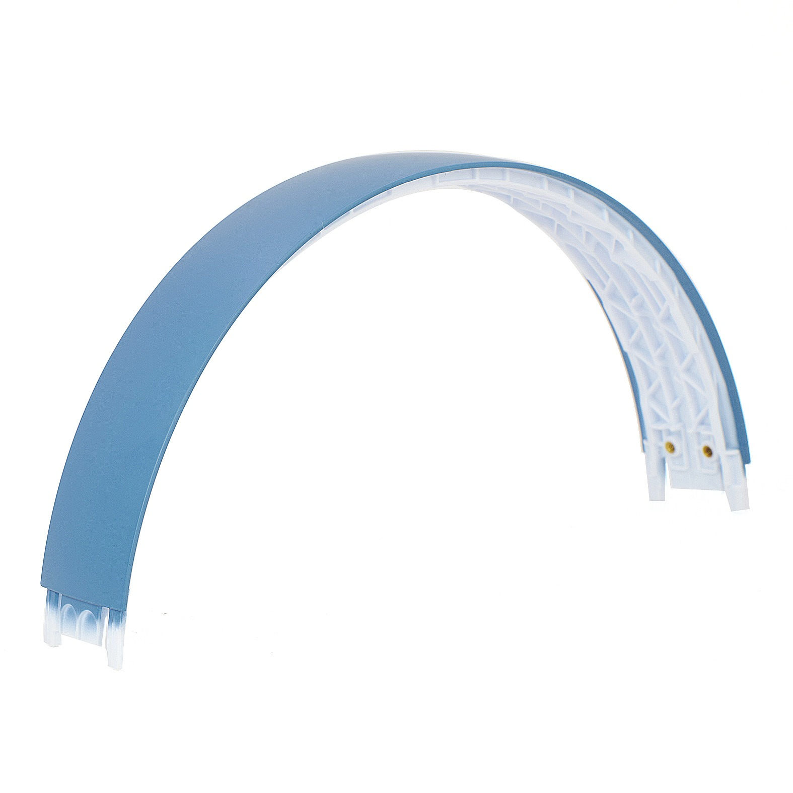 Fascia per capelli blu con interno bianco a grata, isolata su bianco.
