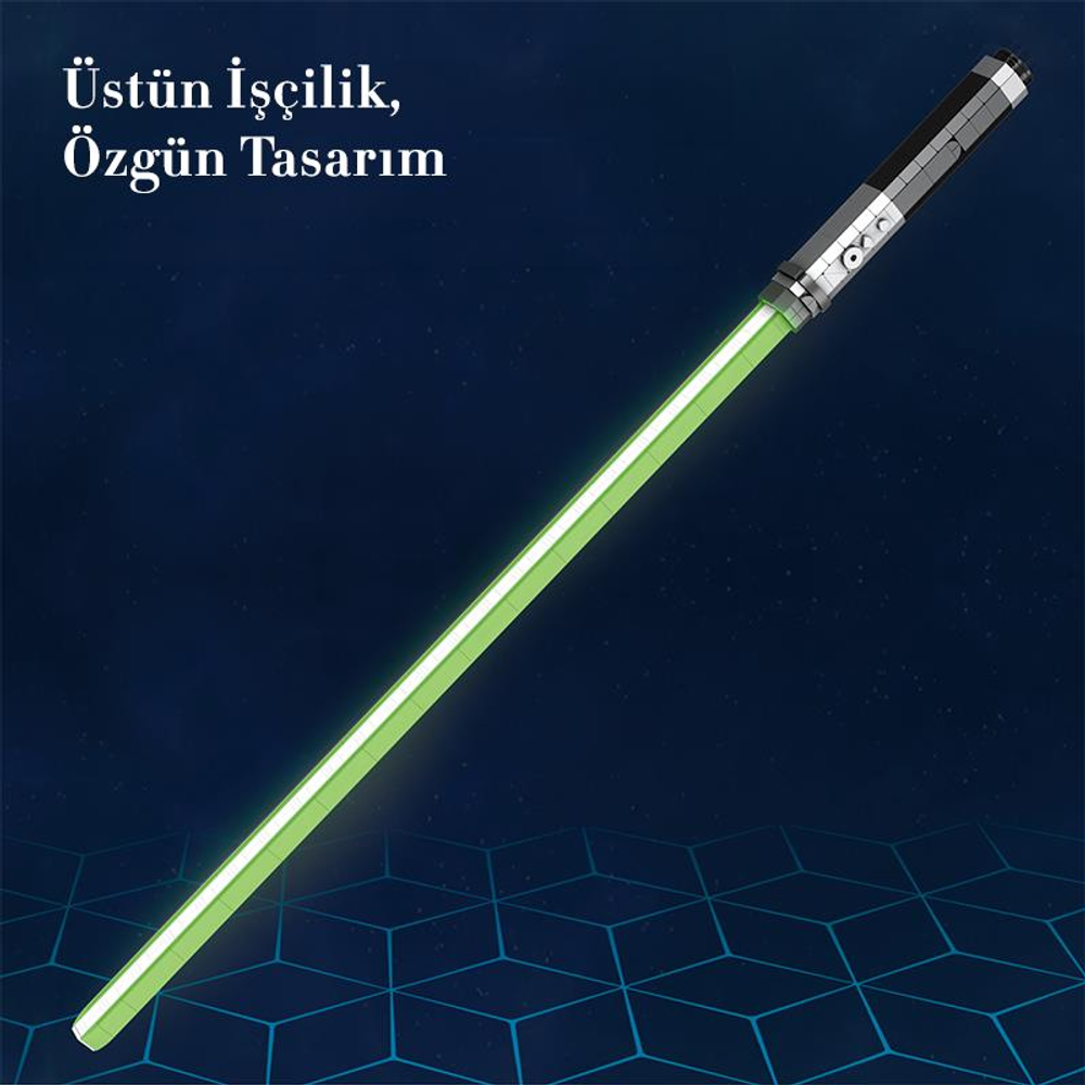 Koyu, yıldızlı arka plana karşı siyah kabzalı yeşil ışın kılıcı.