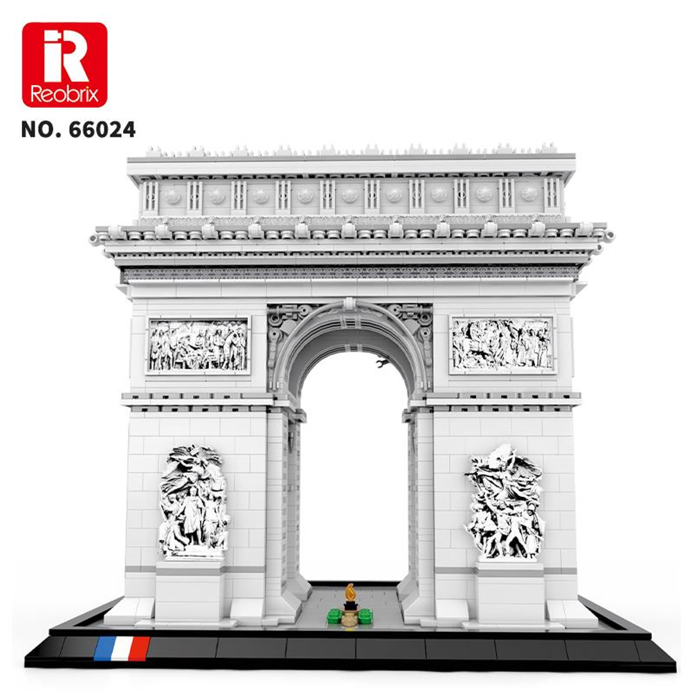 Yapı bloklarından yapılmış beyaz bir Arc de Triomphe modeli, siyah bir taban üzerinde.