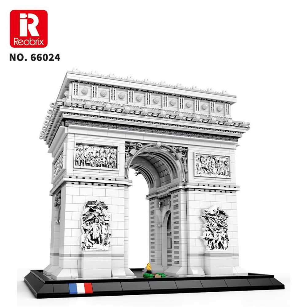 Detaylı beyaz bir Lego Arc de Triomphe modeli.