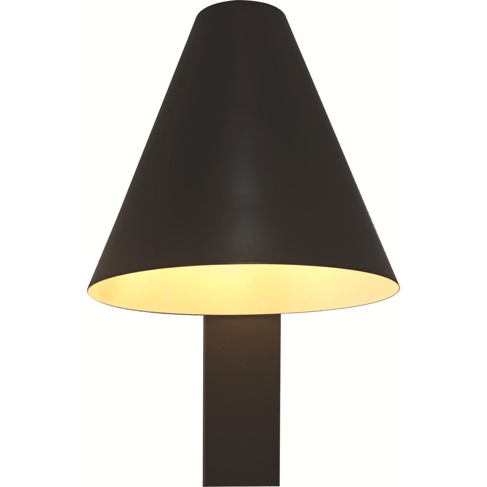 Eine schwarze Lampenschirmlampe mit einem breiten, konischen Schirm und einem rechteckigen Sockel.