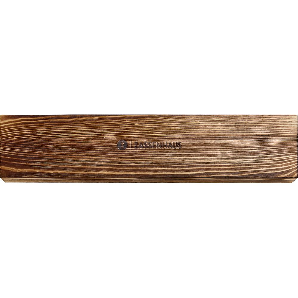 Holzbox mit gebranntem Muster und dem Zassenhaus-Logo.
