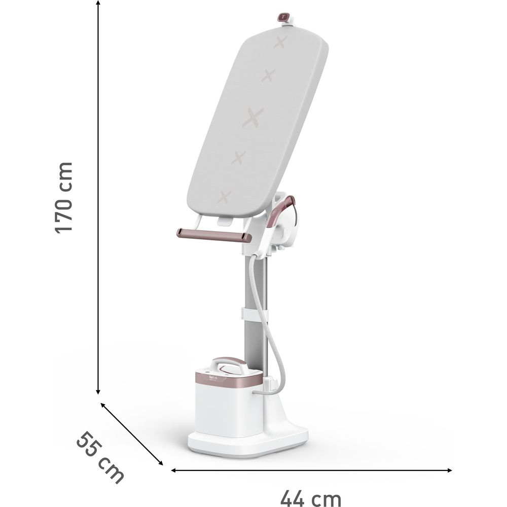 Un vaporizzatore per abiti bianco con accenti oro rosa su un supporto. Altezza 170 cm, larghezza 44 cm.
