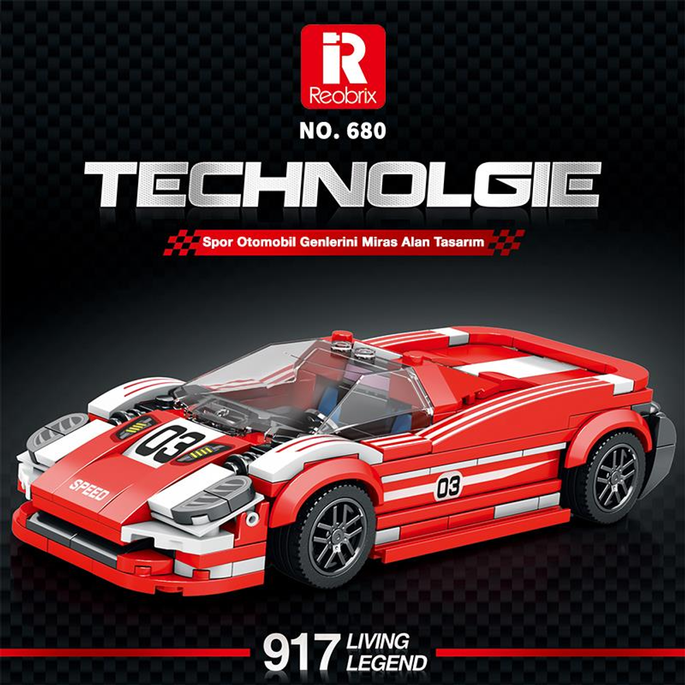Üzerinde 03 numarası ve SPEED yazısı olan kırmızı ve beyaz Lego araba.