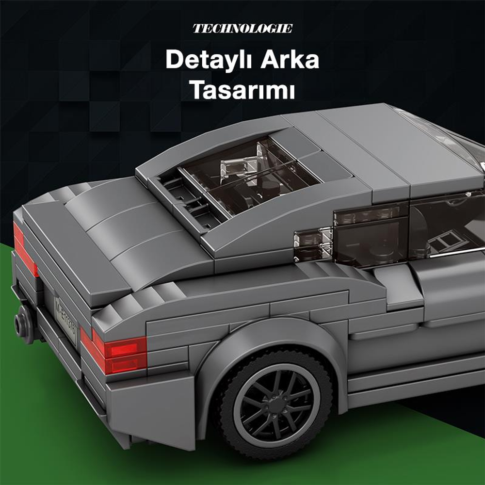 Detaylı arka görünümlü ve renkli camlı gri Lego araba.