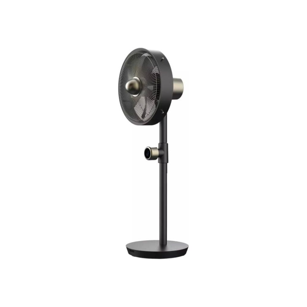 Un ventilateur sur pied noir avec des accents dorés et une base ronde.