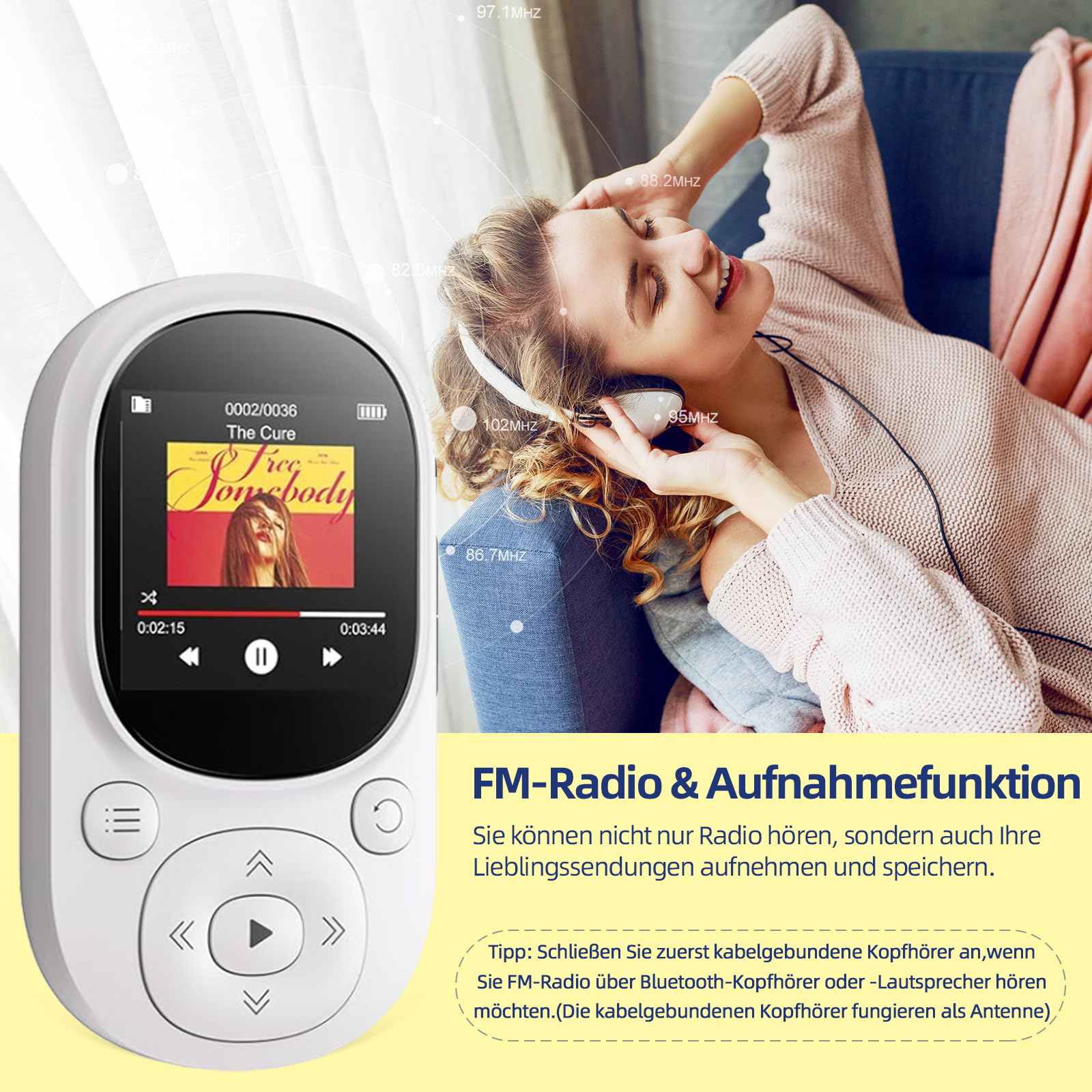 Eine Frau mit Kopfhörern entspannt sich, daneben ein Radio mit Songinfo.