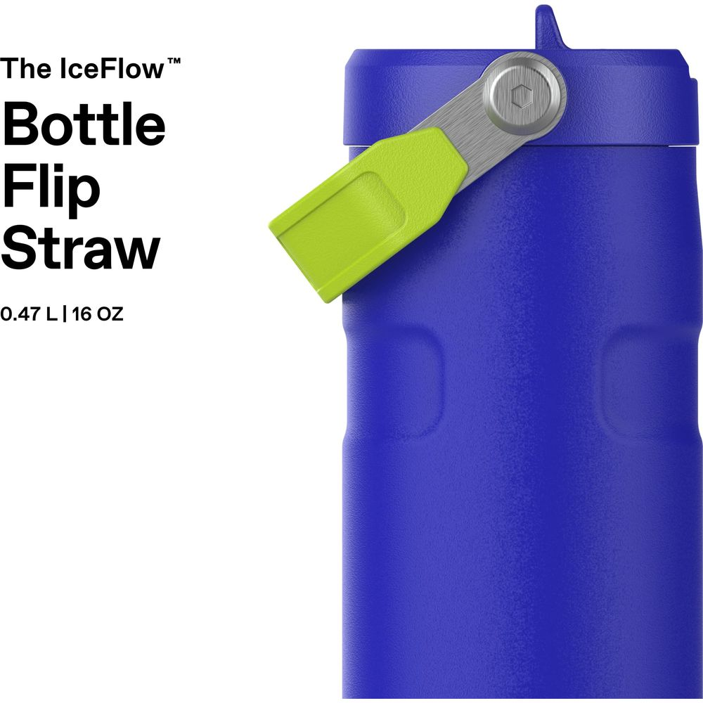 Eine blaue IceFlow-Flasche mit einem limettengrünen Klapphalmdeckel und silbernen Akzenten.