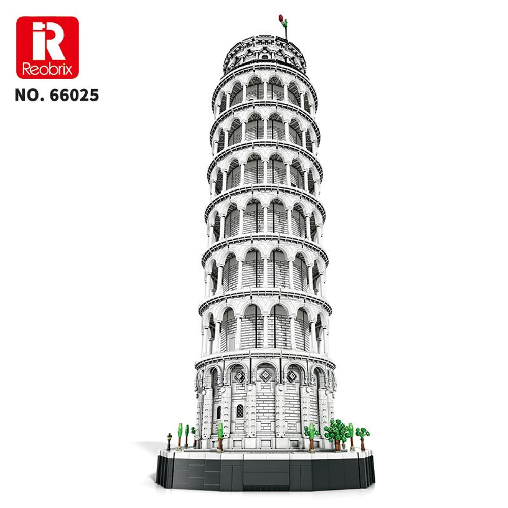 Ağaçlar ve bayrak ile Pisa Kulesi'nin beyaz Lego modeli.