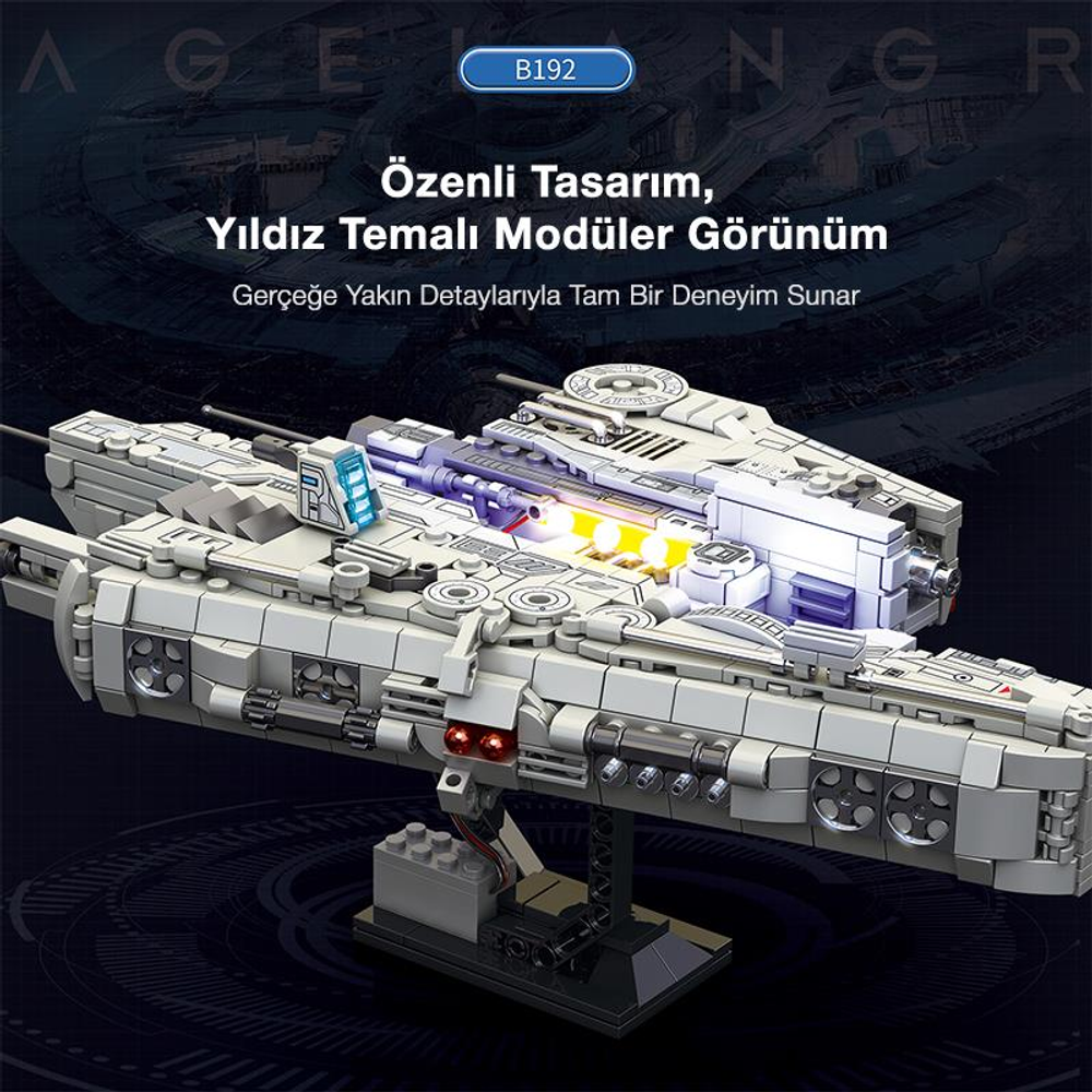 Işıklı ve detaylı beyaz Lego uzay gemisi modeli.