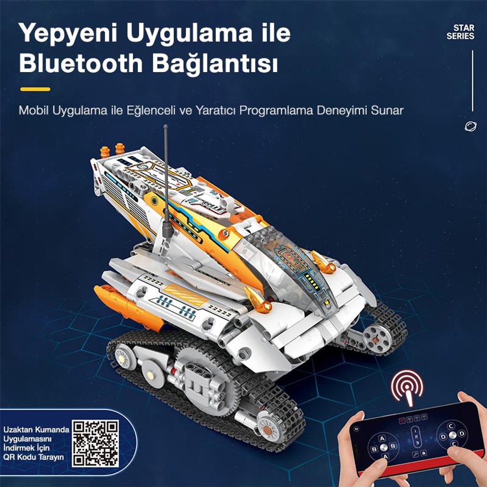 Beyaz ve turuncu paletli robot, akıllı telefonla Bluetooth üzerinden kontrol ediliyor.
