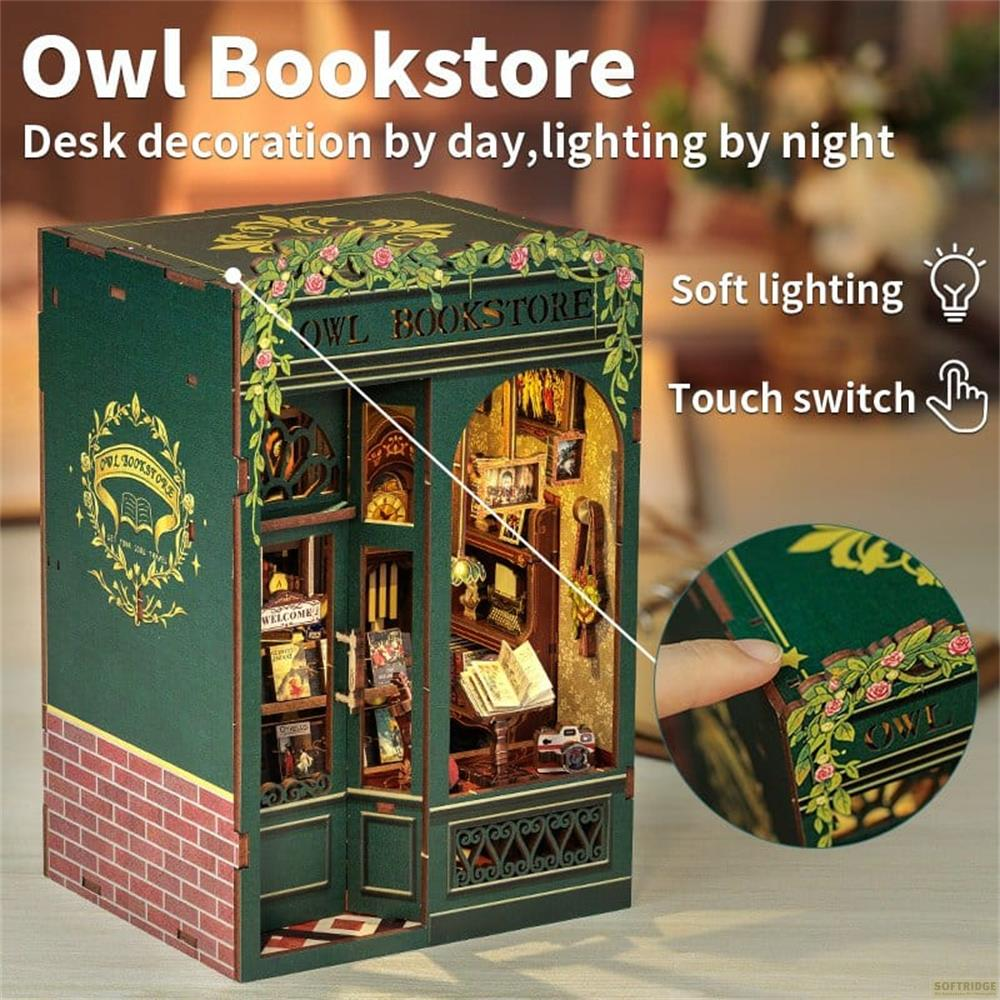 Une décoration de librairie miniature avec éclairage et interrupteur tactile.