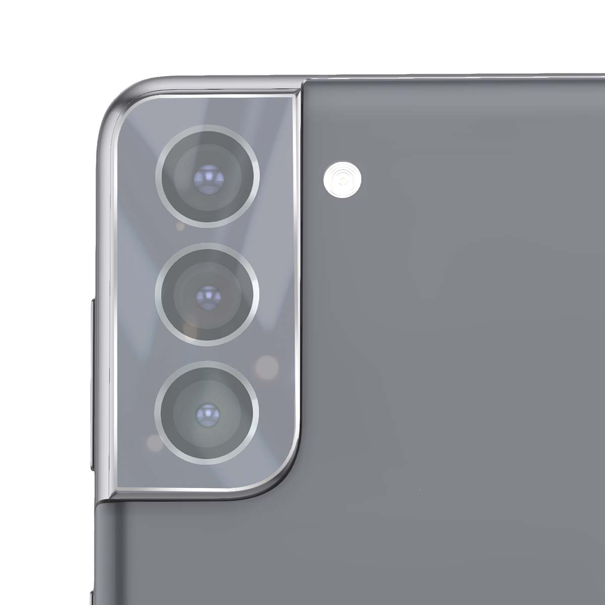 Achterkant van een grijze smartphone met drie cameralenzen en flitser.