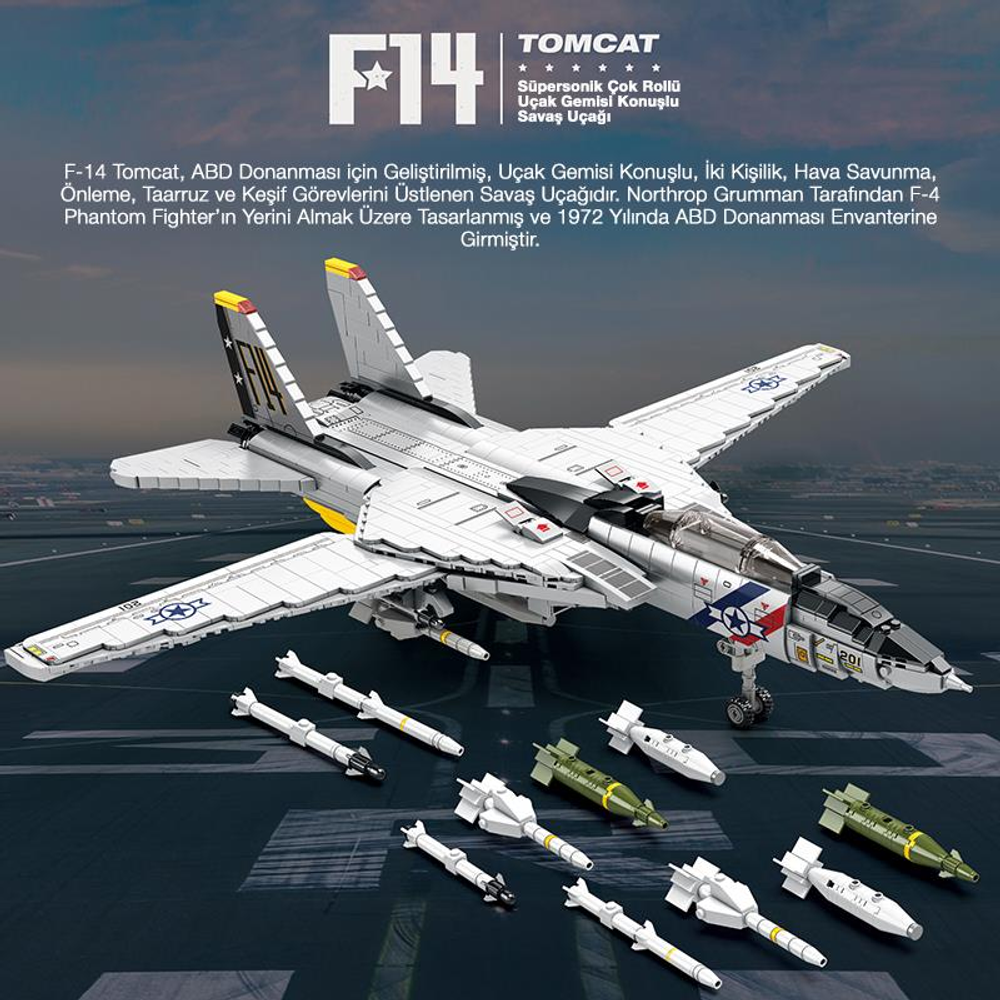 Uçak gemisi güvertesinde füzeler bulunan bir F-14 Tomcat savaş uçağı Lego modeli.