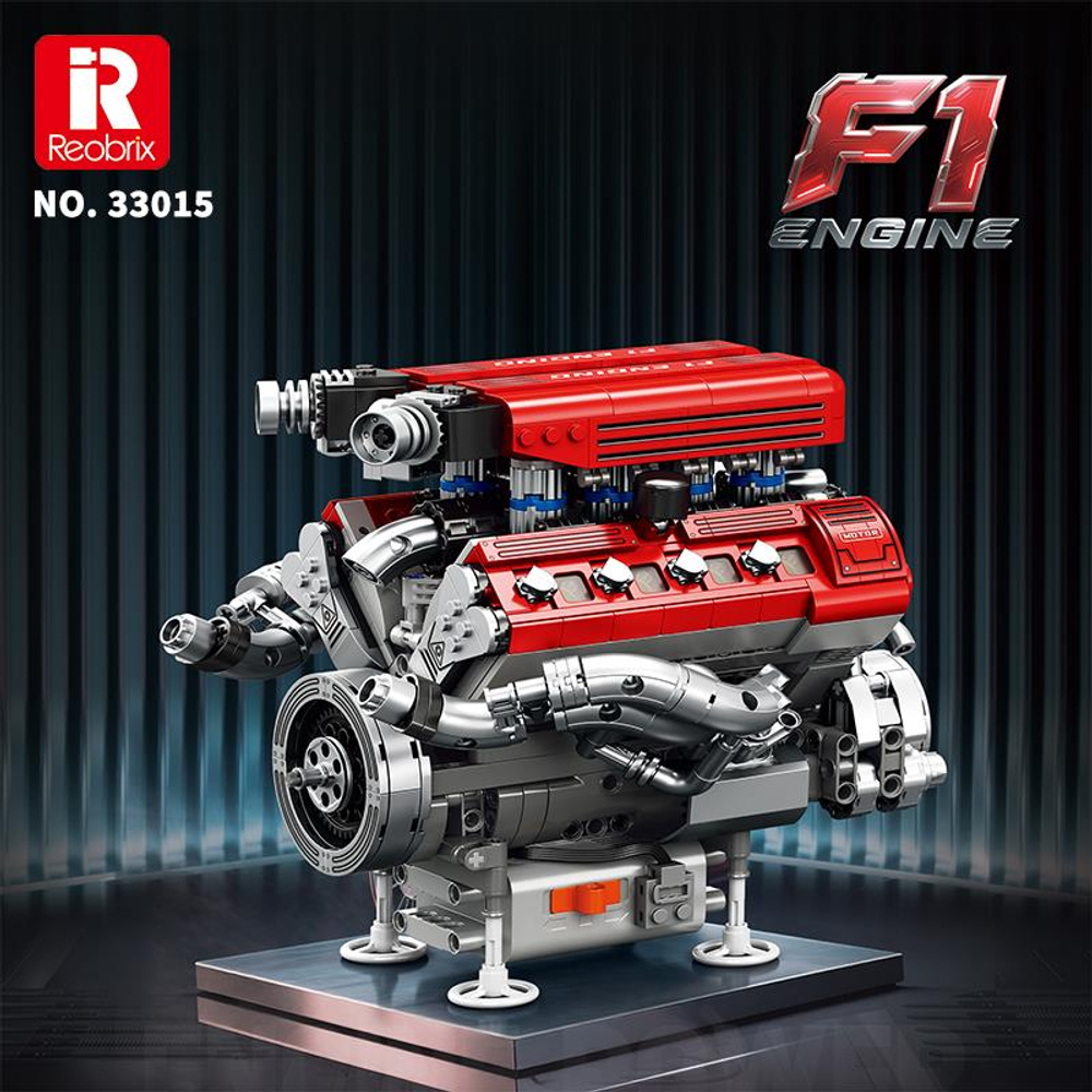 Gümüş ve gri parçalı kırmızı bir F1 motorunun ayrıntılı modeli.