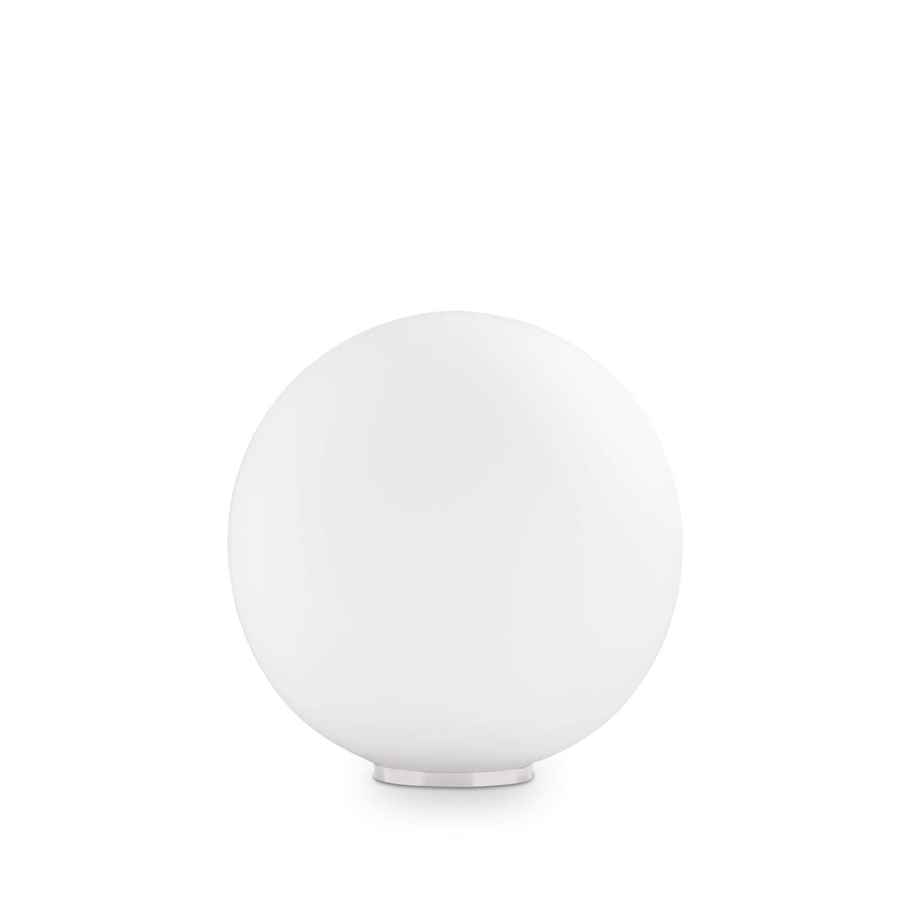 Una lampada sferica bianca con base argentata su sfondo bianco.
