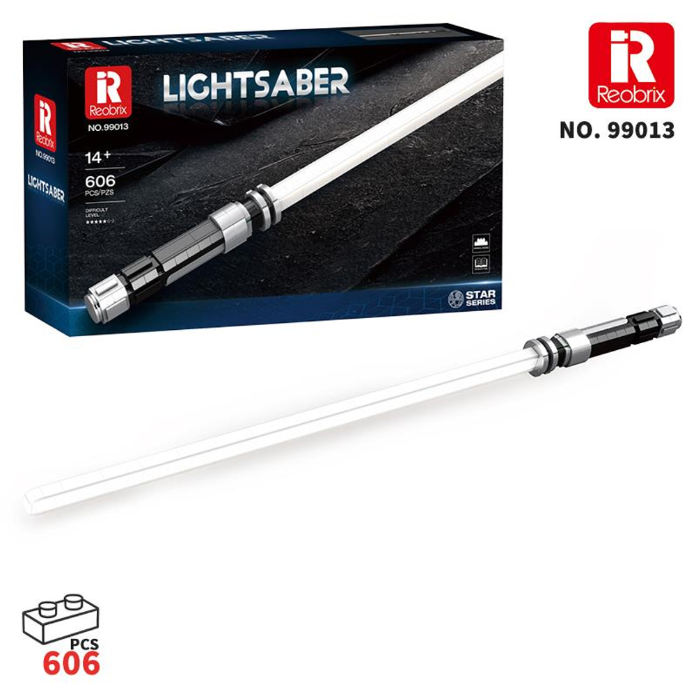 Siyah saplı beyaz ışın kılıcı yapım kiti, "Lightsaber" yazılı kutusunun üzerinde.