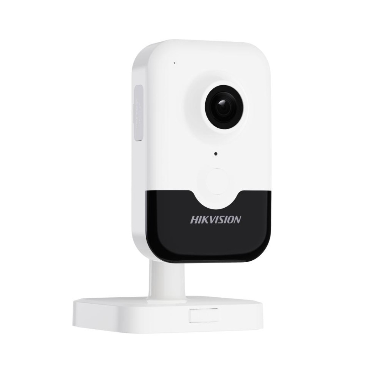 Una telecamera Hikvision bianca con parte inferiore nera su un supporto bianco.