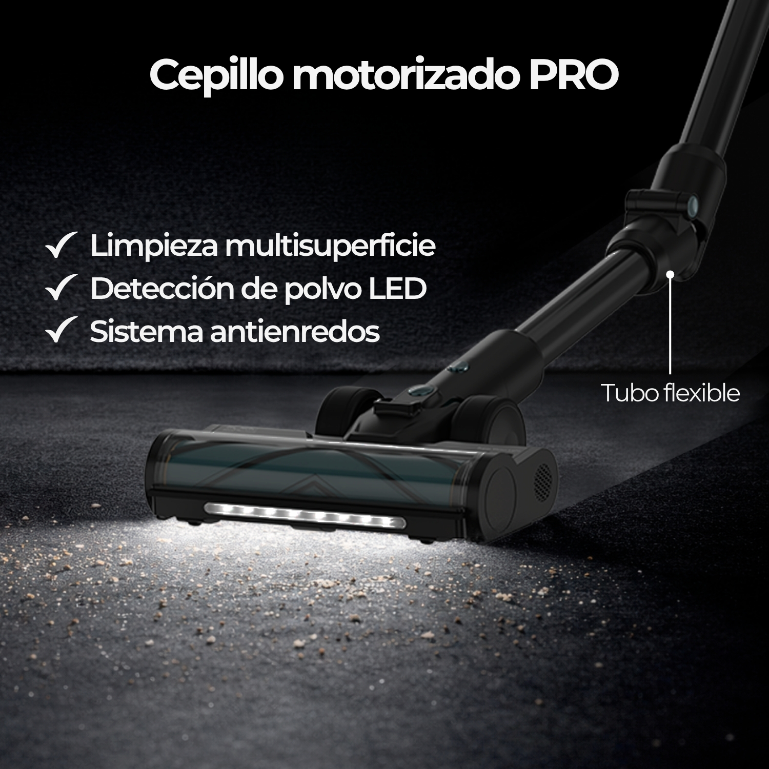 Cabezal de aspiradora negro con luz LED limpiando un suelo sucio.