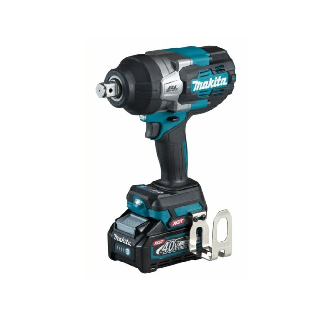 Ein blauer und silberner Makita Schlagschrauber mit 40V Akku.