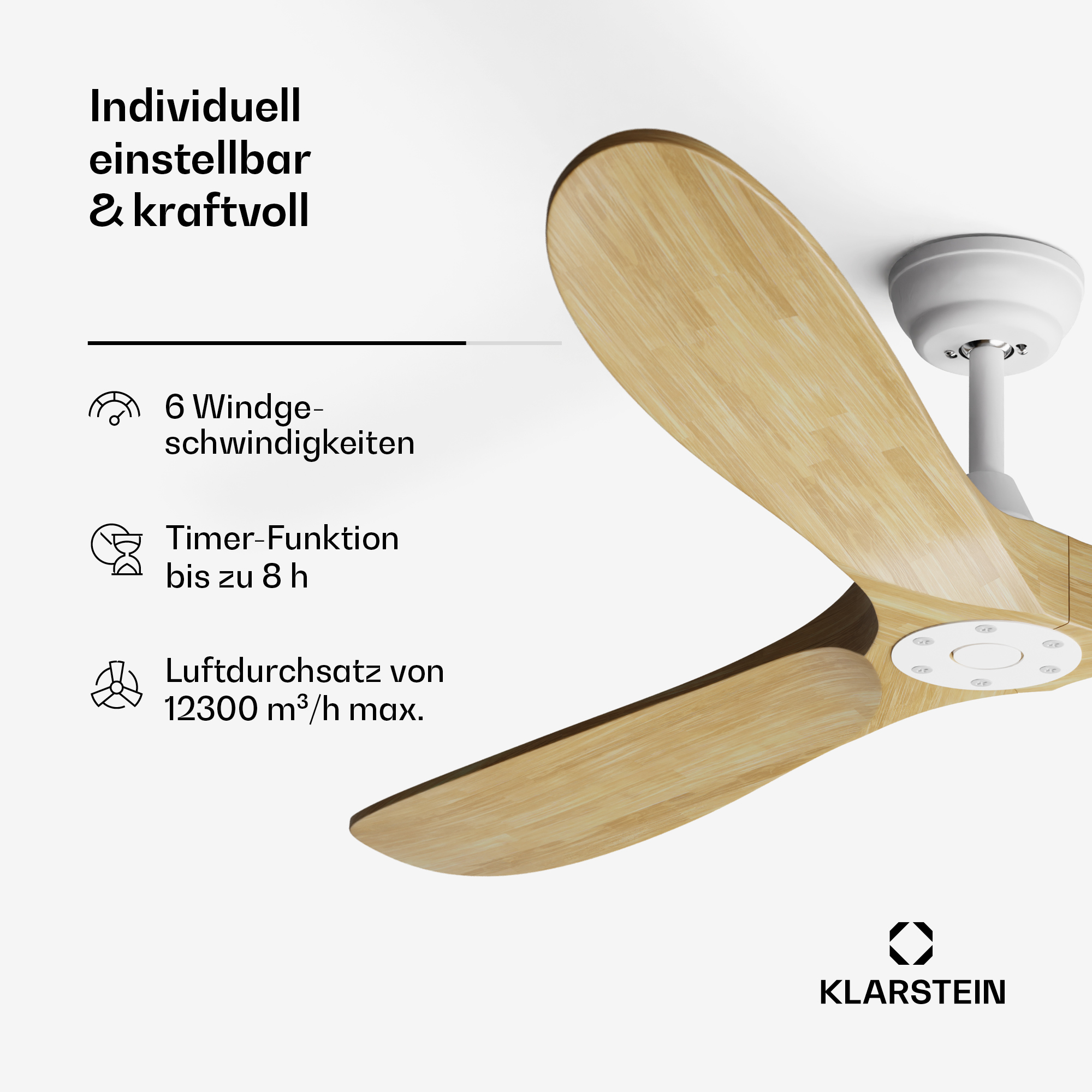 Un ventilatore da soffitto con pale in legno e illuminazione.