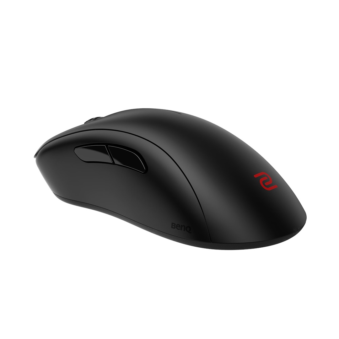 Un mouse gaming nero BenQ con logo e pulsanti rossi su sfondo bianco.