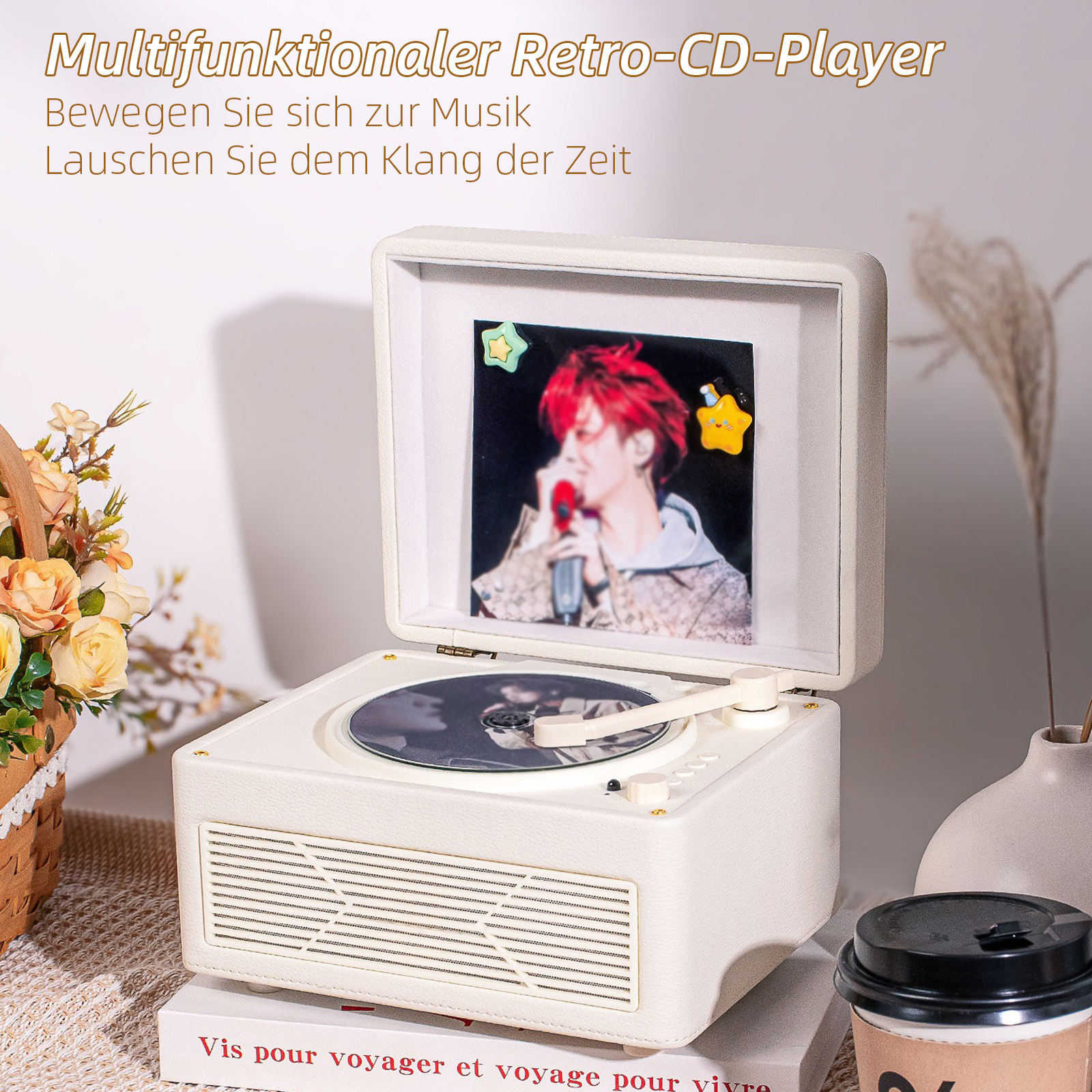 Ein weißer Retro-CD-Player mit CD, Bild und Blumenkorb.