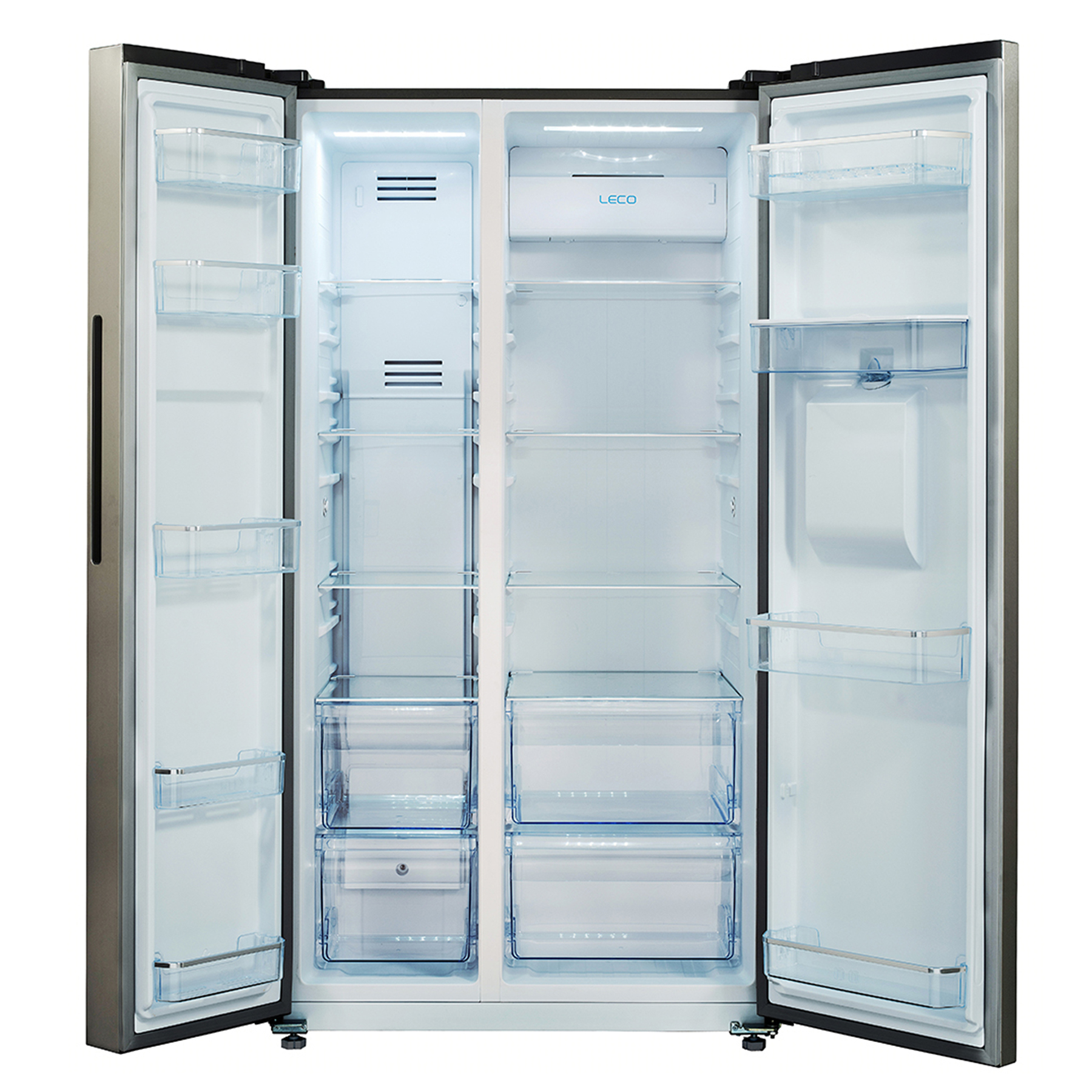 Ein offener, leerer Kühlschrank mit zwei Türen und Glasböden.