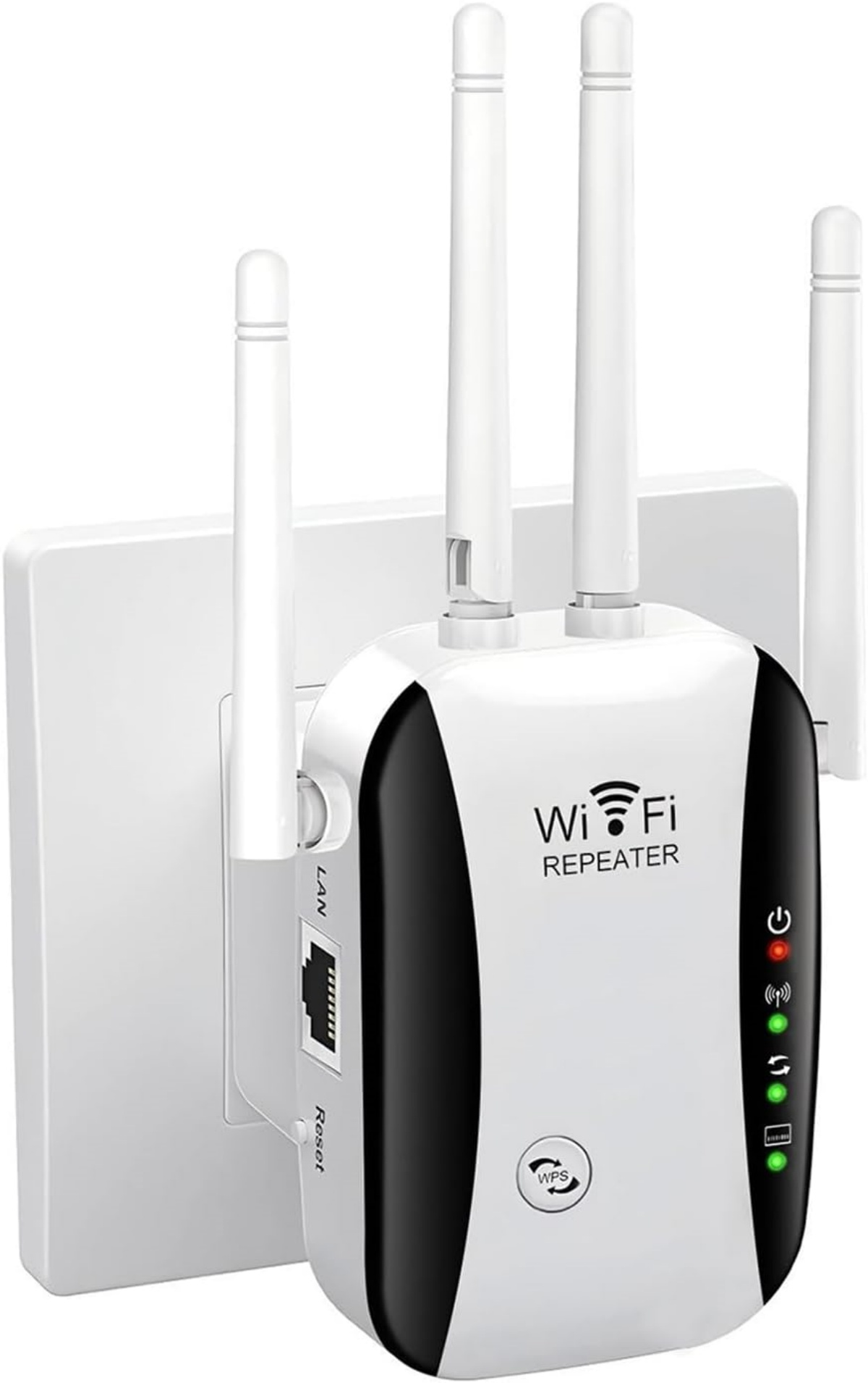 Ein weißer WLAN-Repeater mit vier Antennen steckt in einer Wandsteckdose.