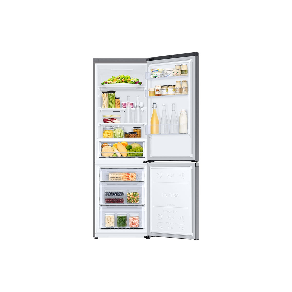 Un refrigerador abierto con comida en estantes y cajones.