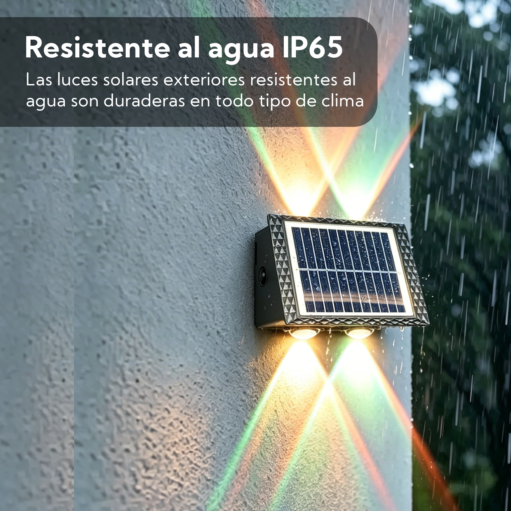 Luz solar exterior con panel brilla intensamente bajo la lluvia.