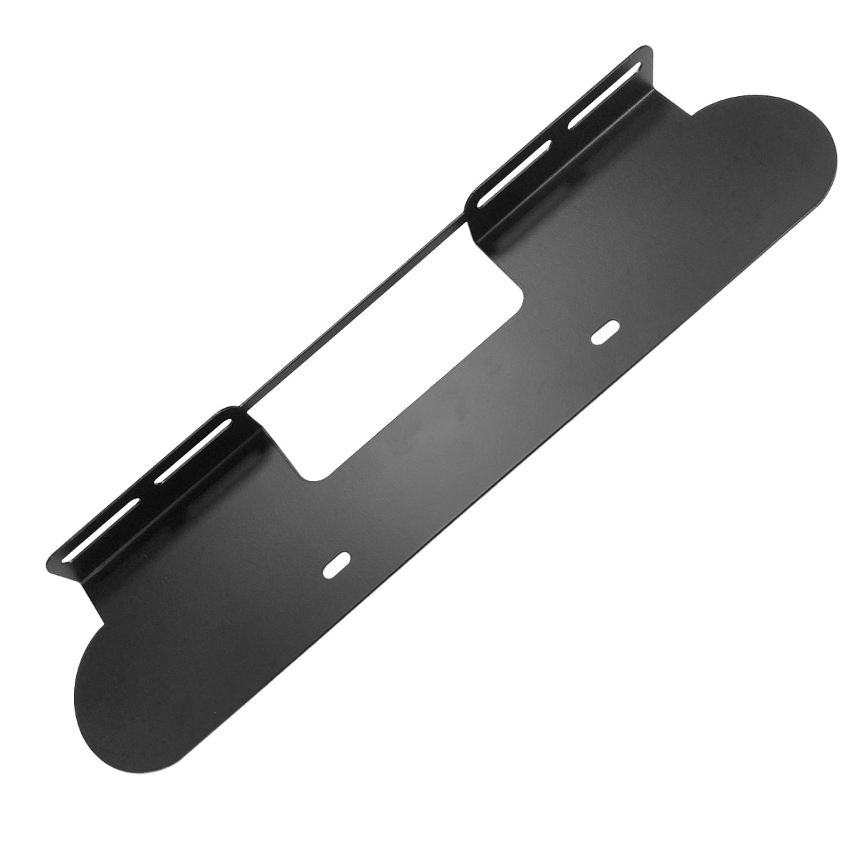 Schwarze Metallplatte mit rechteckigem Ausschnitt und Schlitzen.