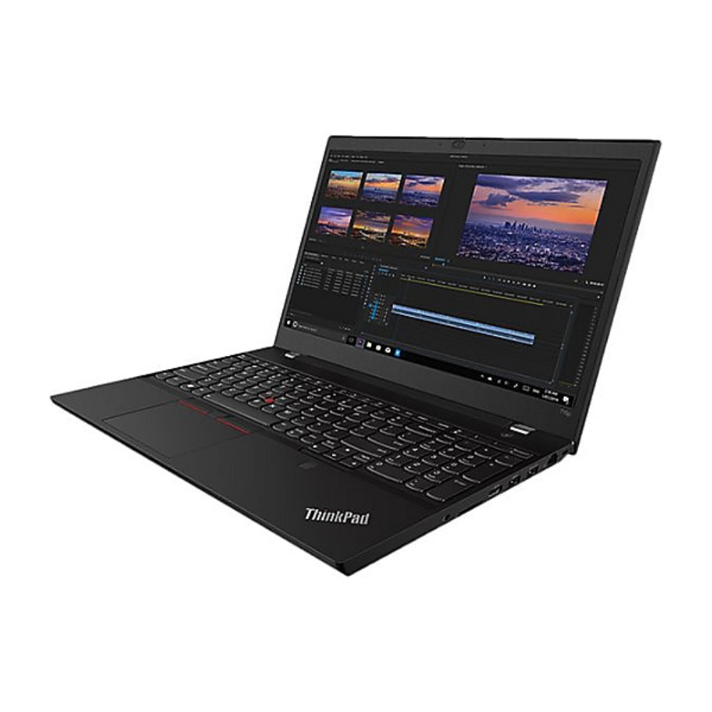 Ordinateur portable ThinkPad noir avec écran ouvert affichant un logiciel de montage vidéo.