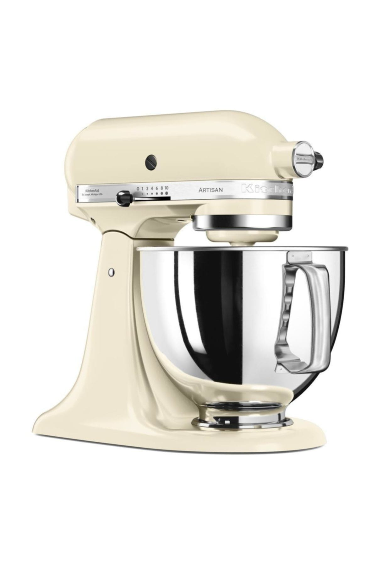 Kremowy robot kuchenny KitchenAid Artisan z polerowaną misą ze stali nierdzewnej.