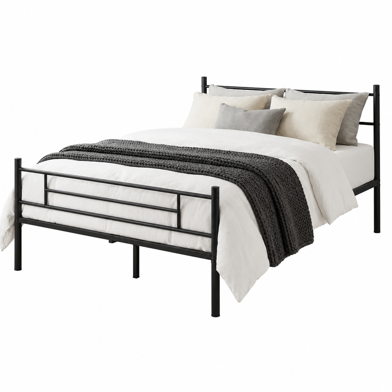 Ein schwarzes Metallbett mit weißen Bettbezügen und grauer Decke.