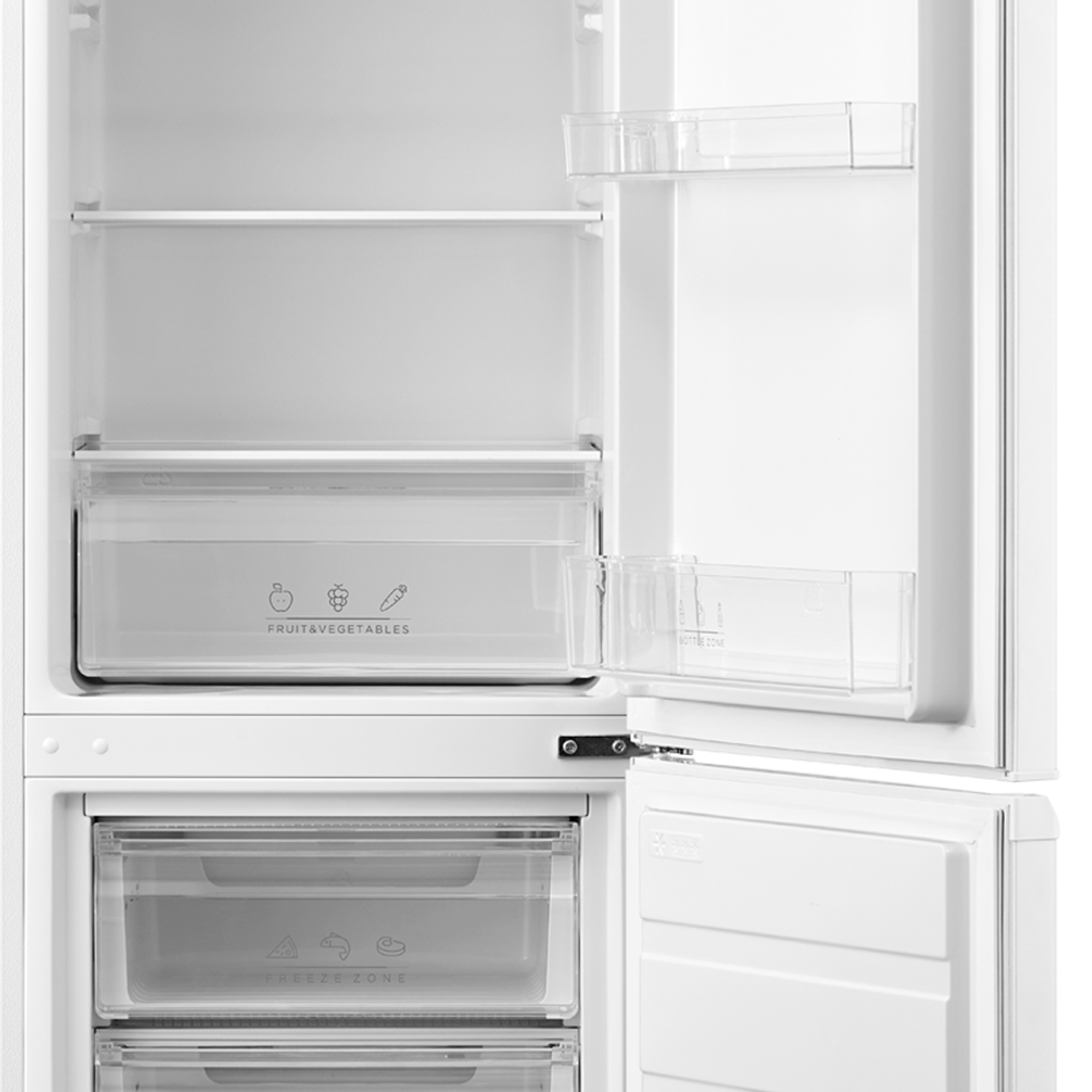 Interior de refrigerador blanco abierto con estantes, cajones para Frutas y Verduras y Zona de Congelación.