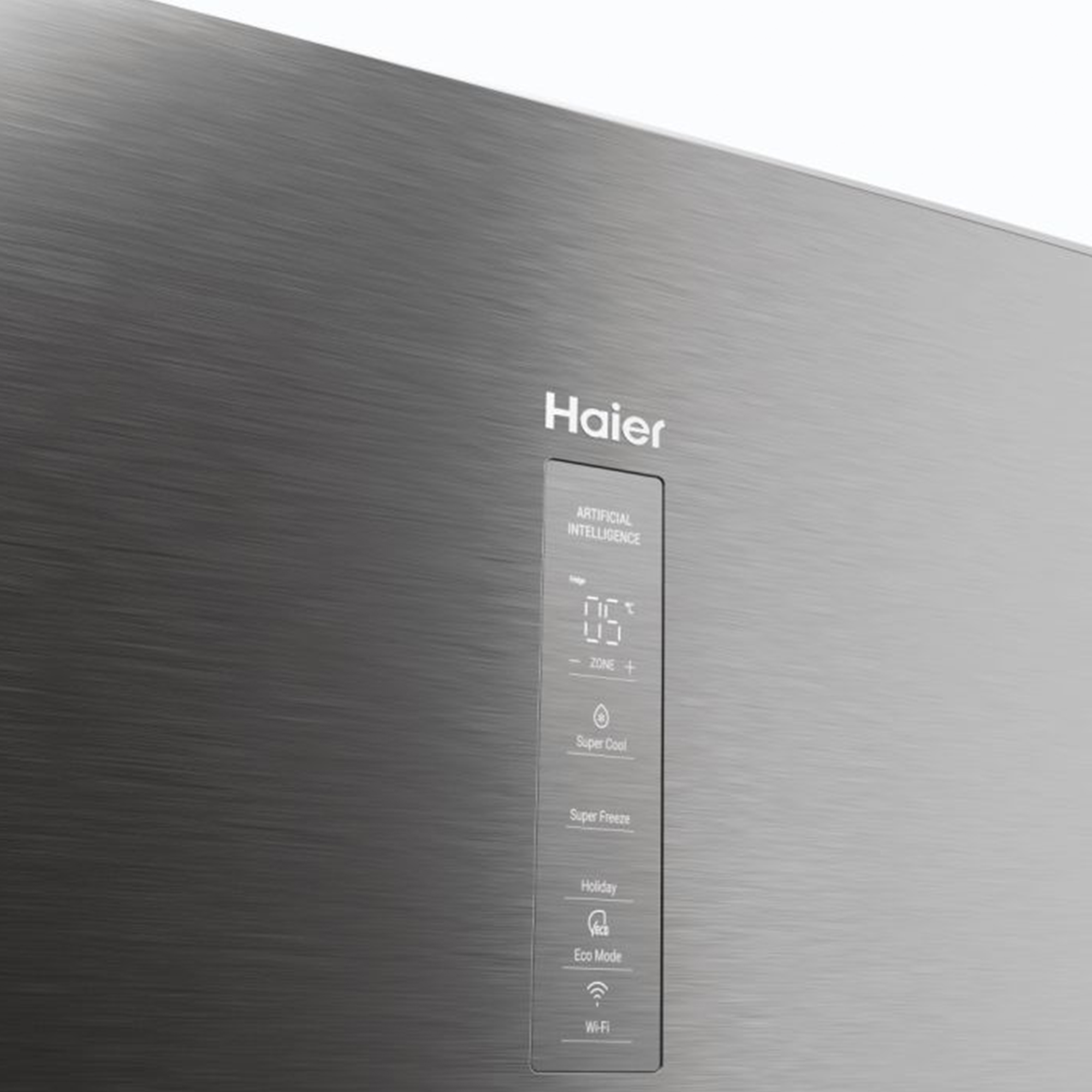 Haier Kühlschrank mit Touchscreen-Bedienfeld und "Super Cool"-Funktion.