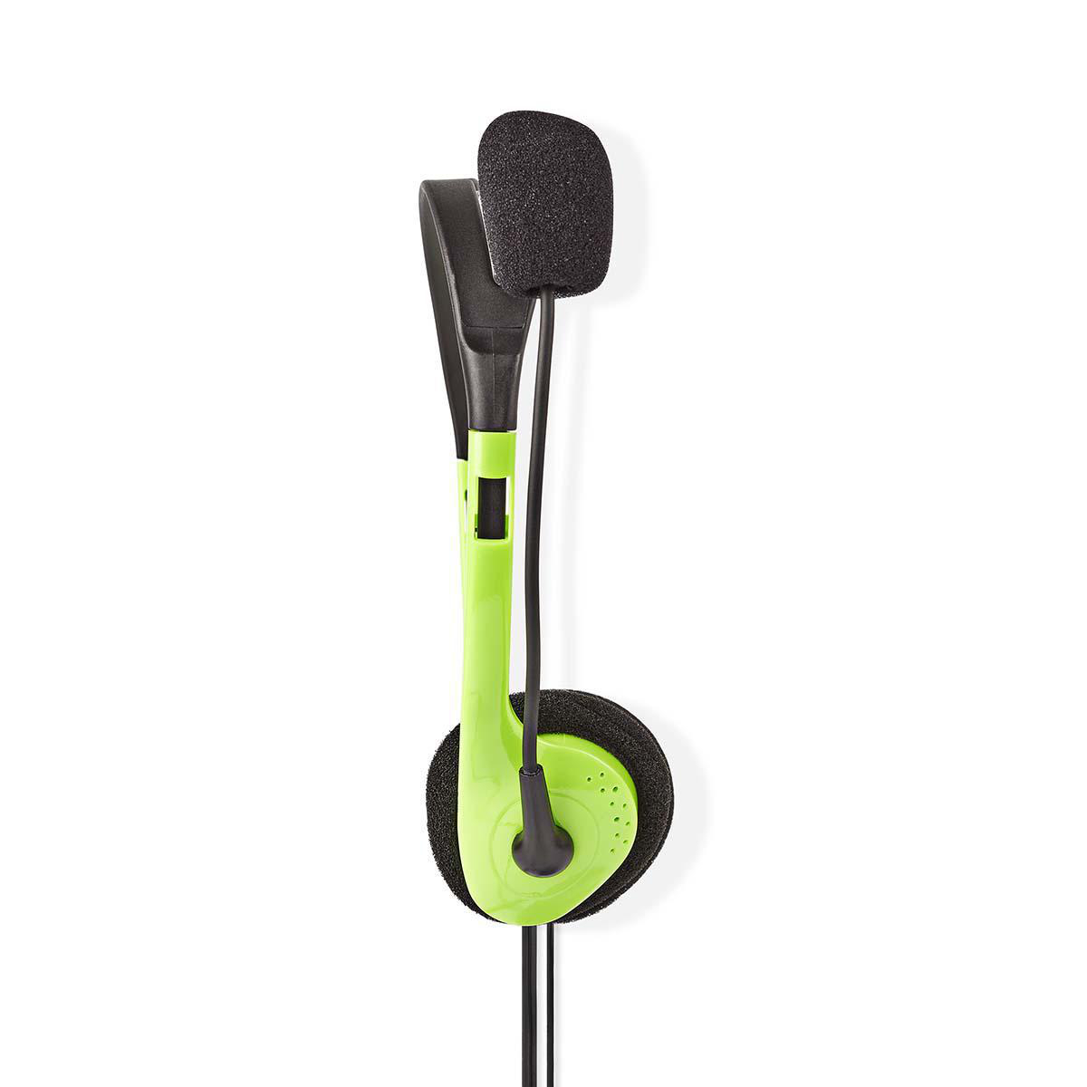 Groene koptelefoon met microfoon en zwart schuimrubberen oorkussen, op witte achtergrond.