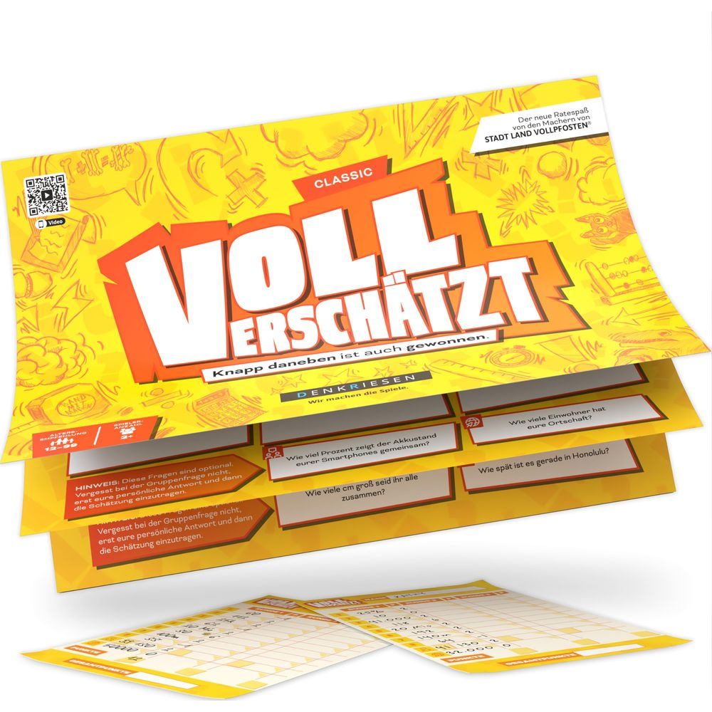 Das Spiel "Voll Schätzt" mit gelbem Cover, Fragen und Spielzetteln.