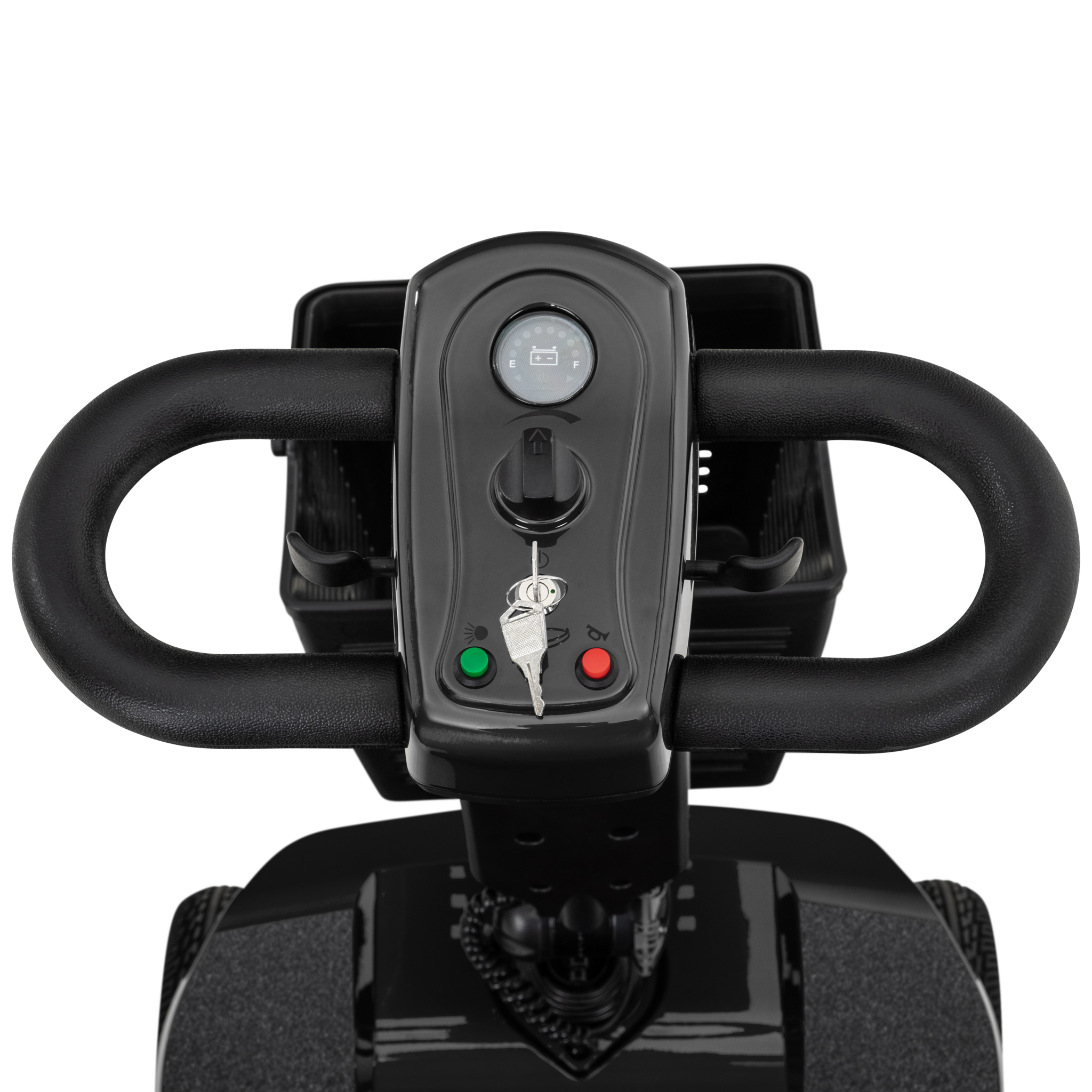 Nahaufnahme des Lenkers eines schwarzen Elektromobils mit Batterieanzeige und Schlüsselschloss.