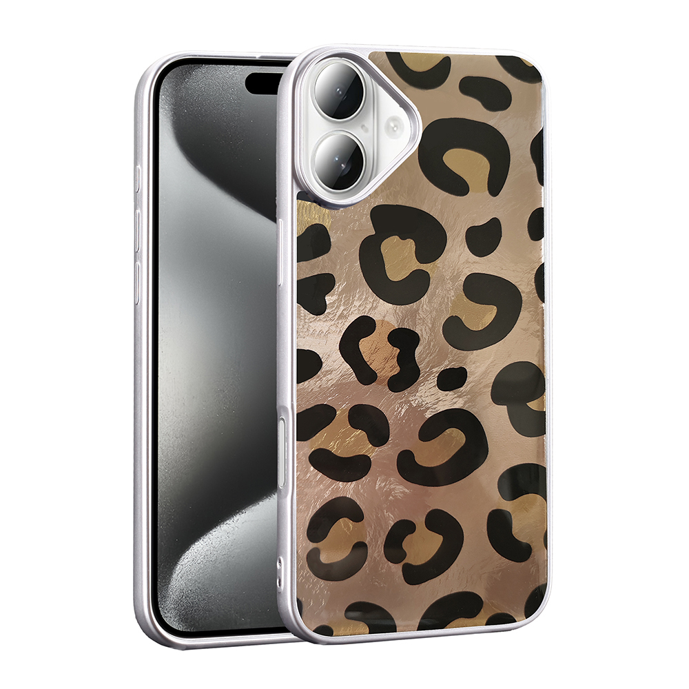Leopar desenli şeffaf kılıflı bir telefon.