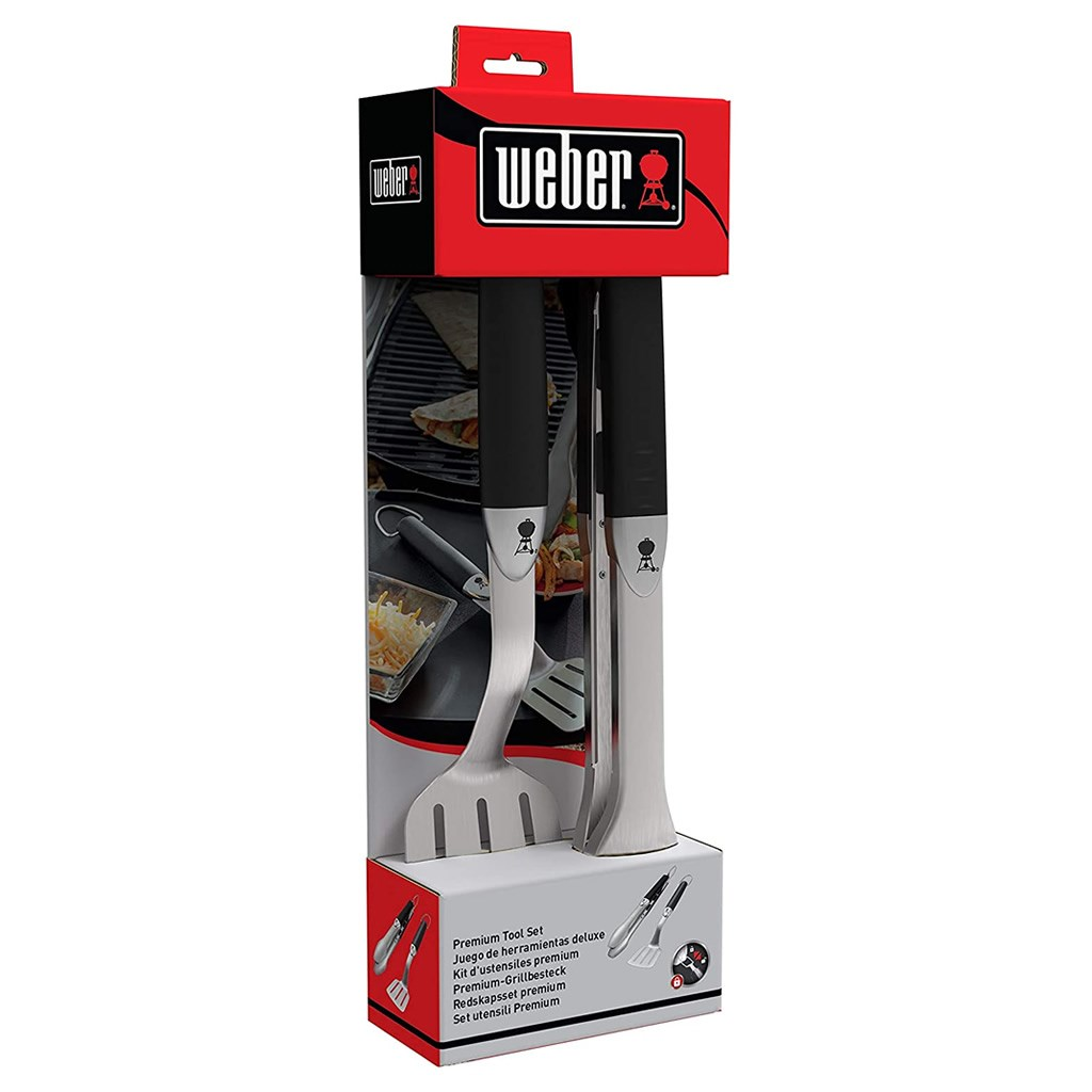 Weber ızgara alet seti ambalajında, spatula ve maşa özellikli.