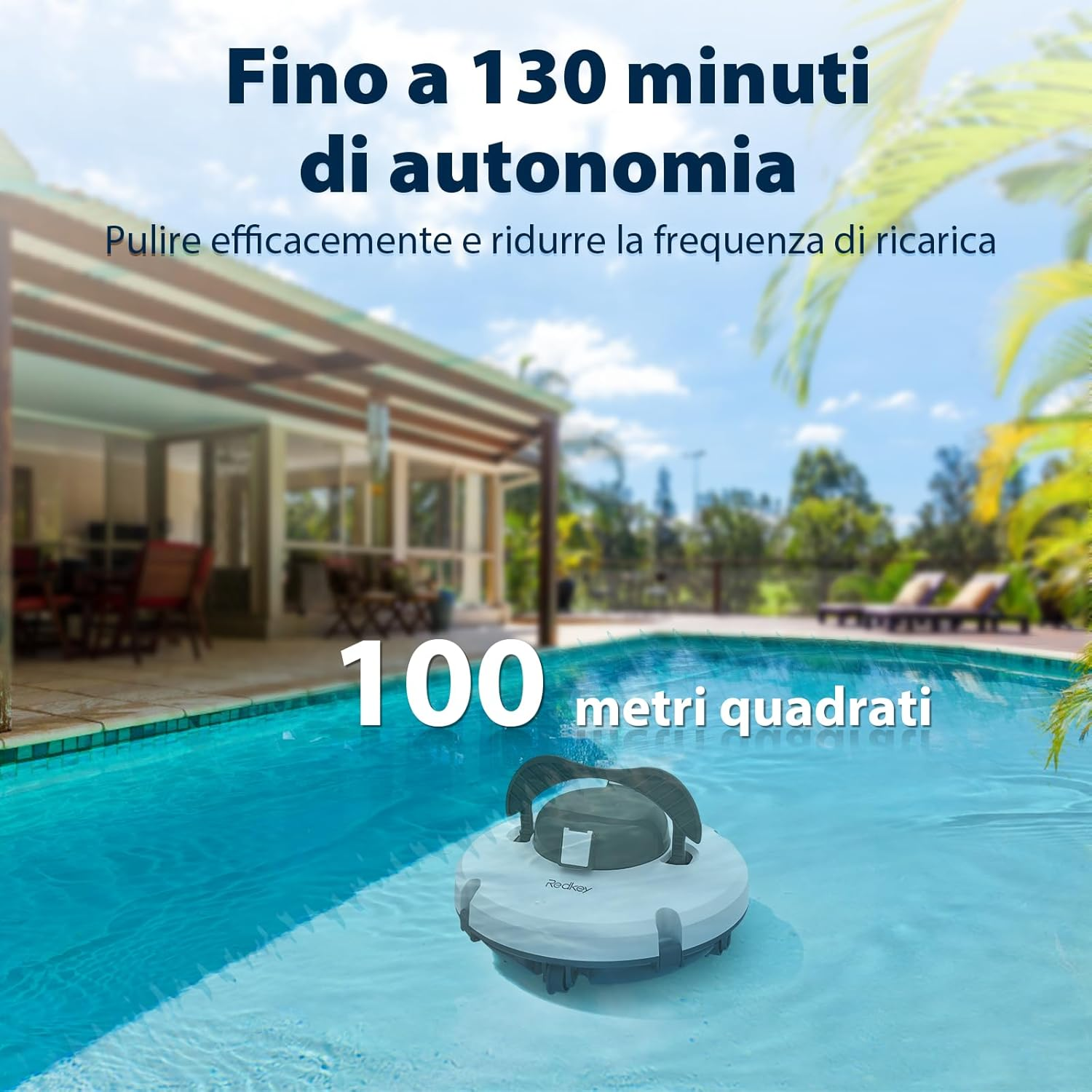 Ein Poolroboter reinigt den Pool unter einem Haus mit Terrasse. 100 m².