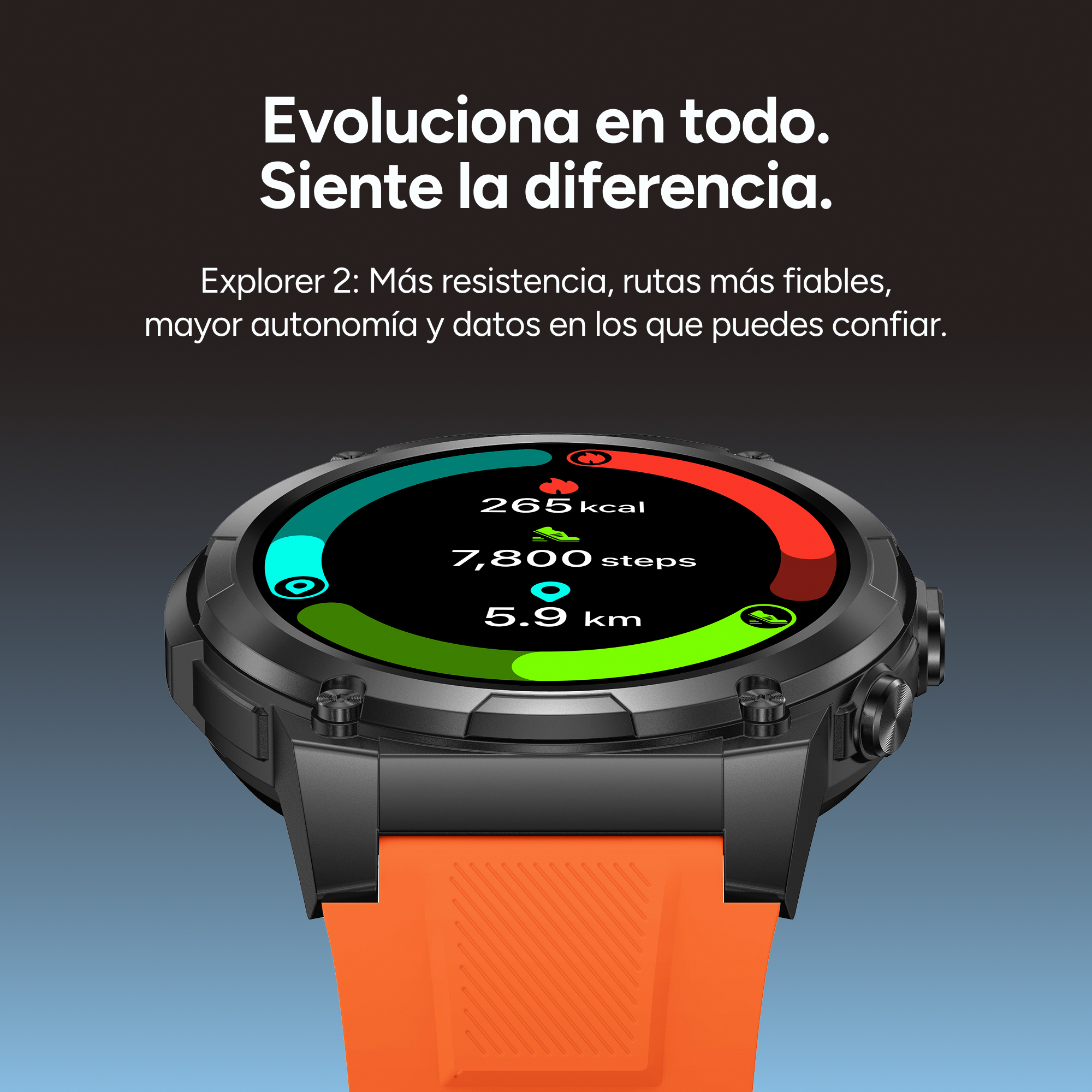 Un reloj inteligente negro con correa naranja muestra 265 kcal, 7.800 pasos y 5,9 km.