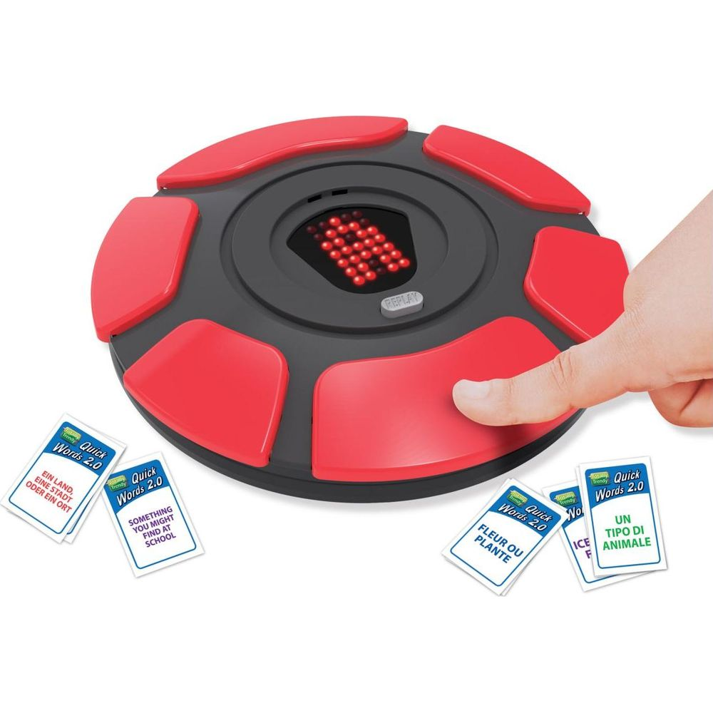 Un appareil de jeu rouge et noir avec des boutons et des cartes rouges.