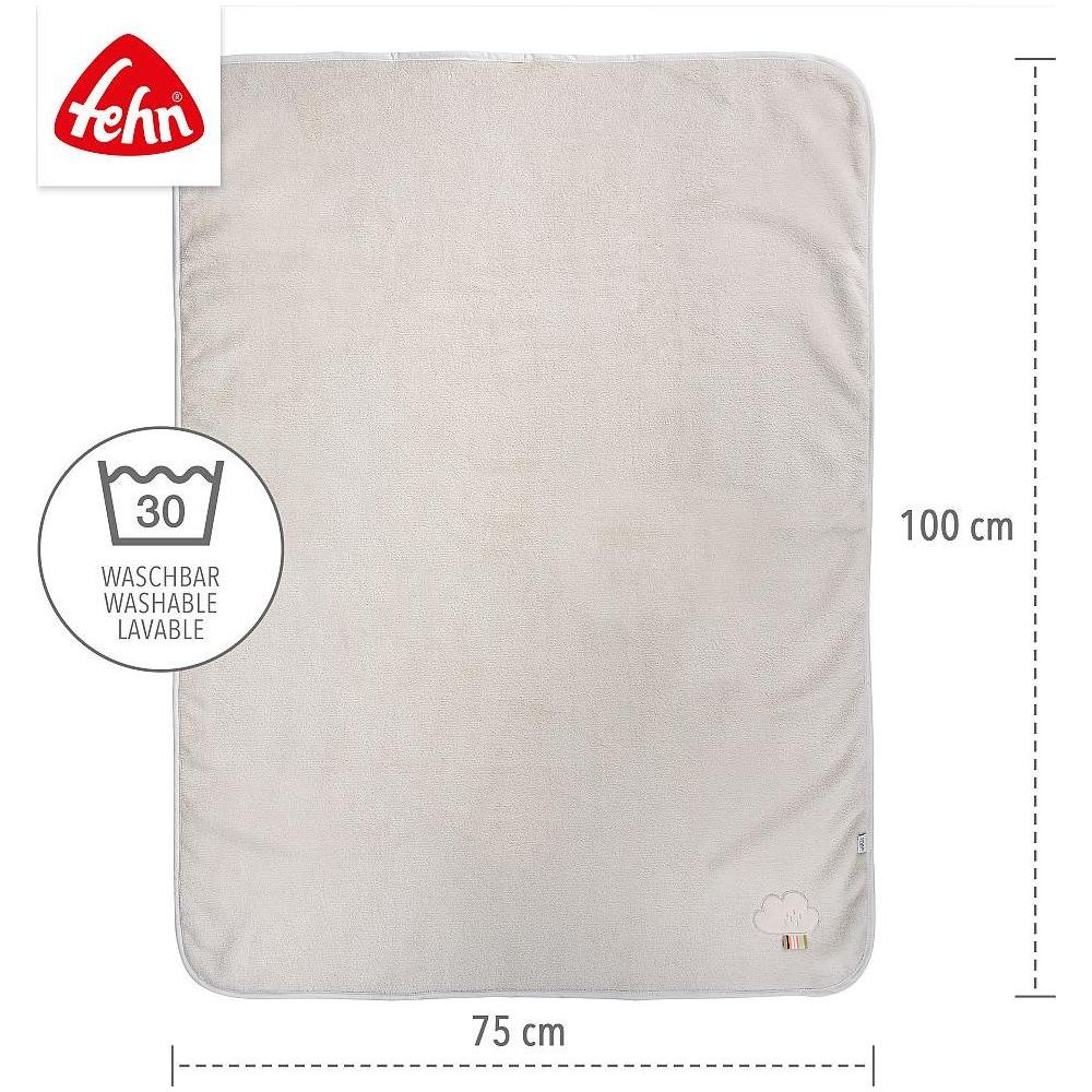 Ein beiger Baby-Schlafsack, 75x100 cm, mit "Fehn"-Logo und Waschsymbol.