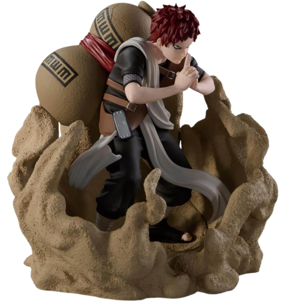 Gaara-Figur auf Sandbasis mit Kürbis auf dem Rücken, Hände zum Kampf gefaltet.